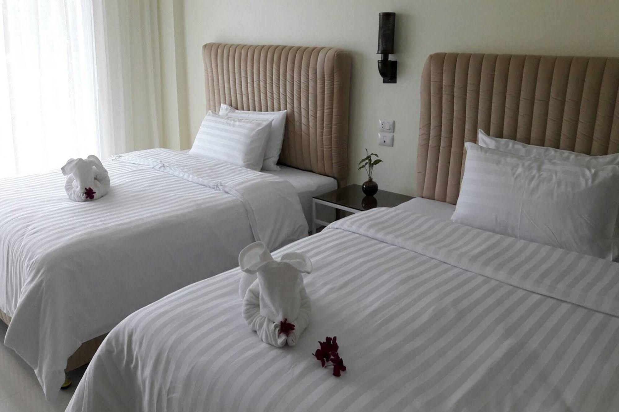 Hotel Southgate - Sha Certified 3*