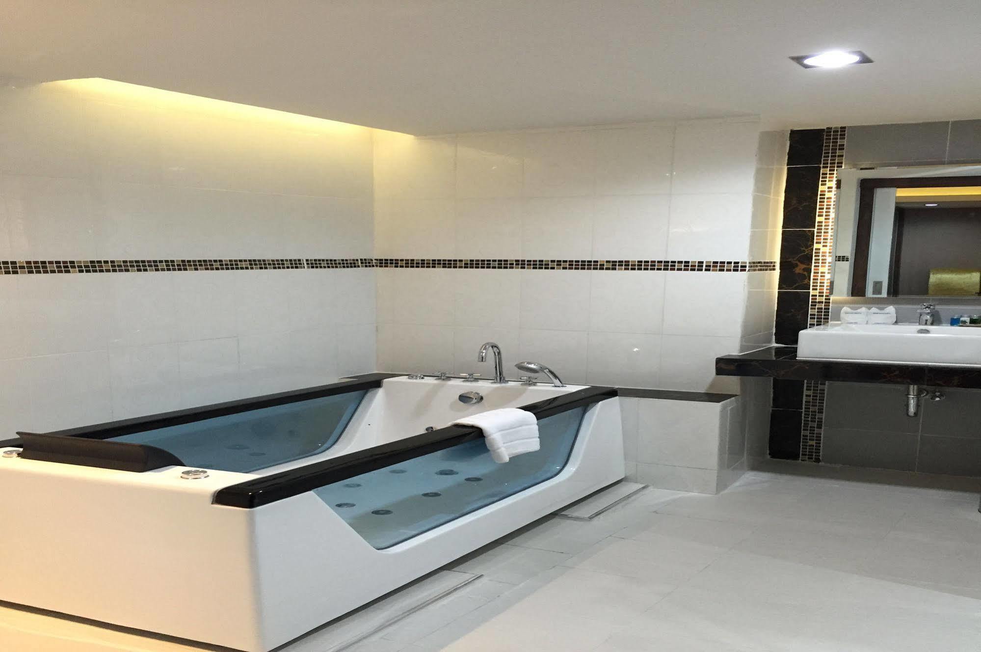 Grand Pink Hatyai 3*