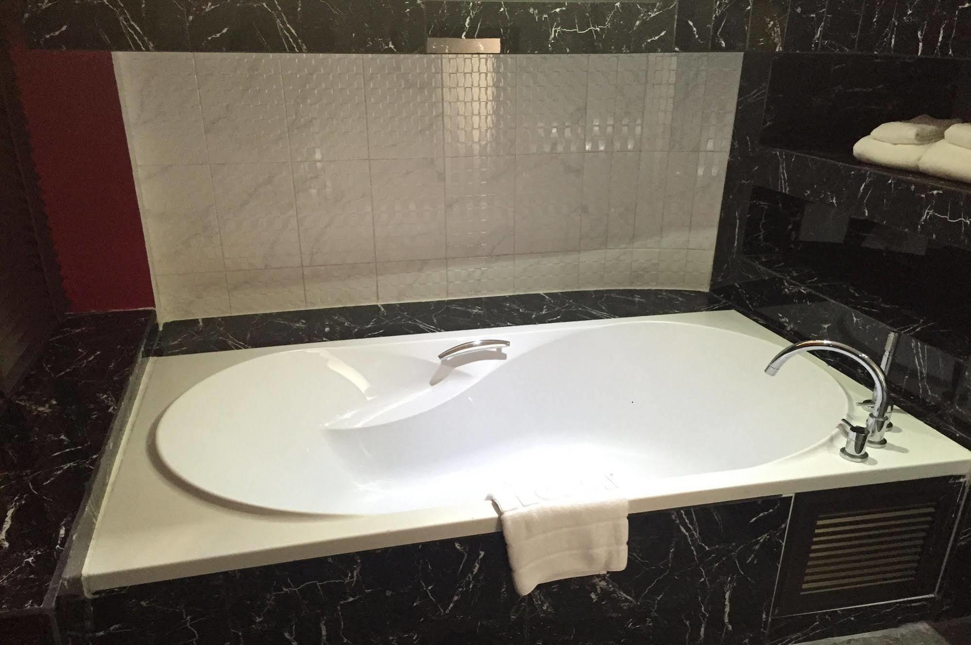 Hotel Grand Pink Hatyai
