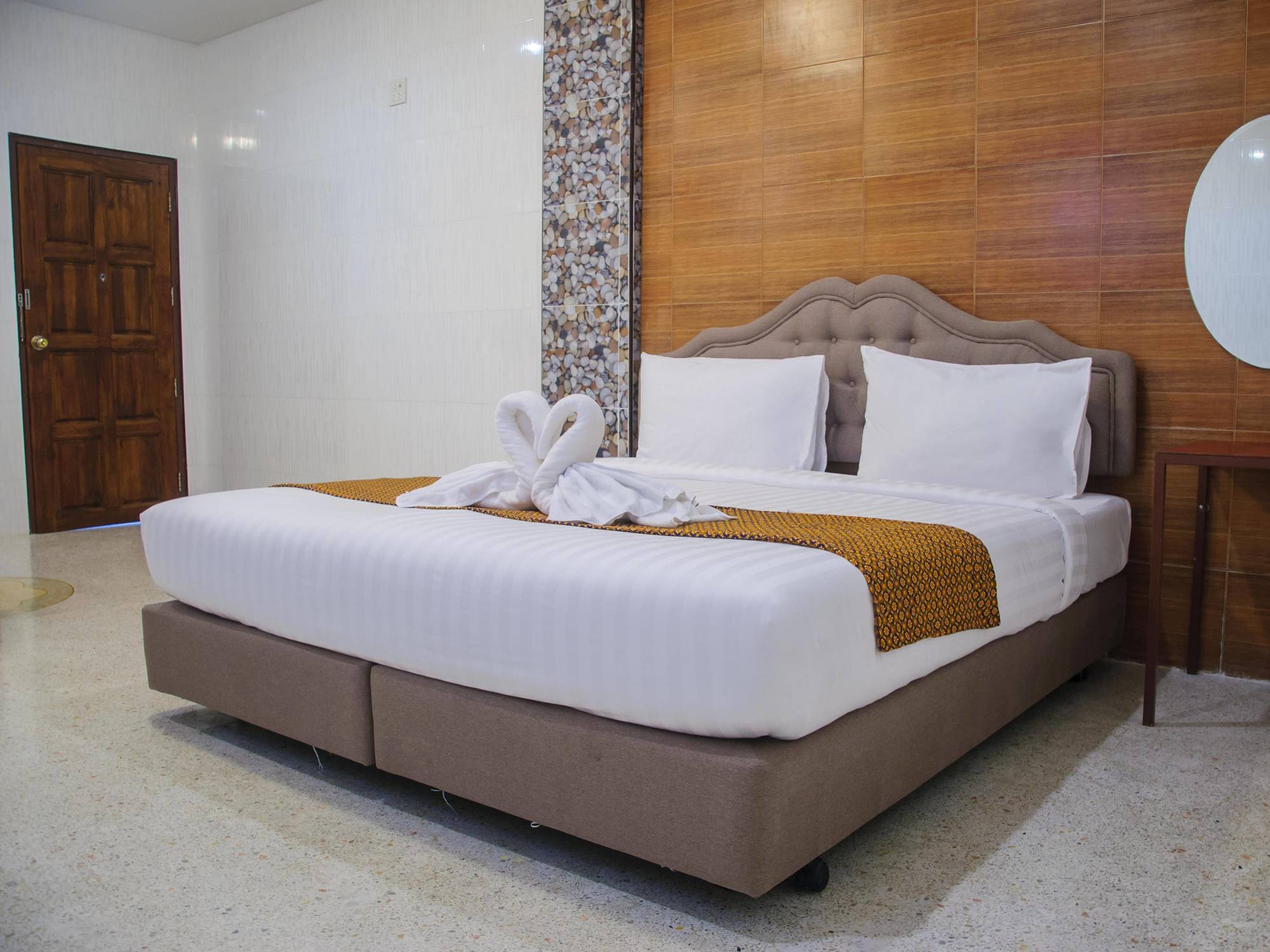 Salathai Hotel 3*