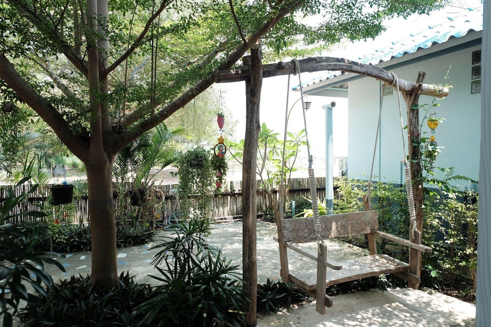 Ban Fah Koh Samet