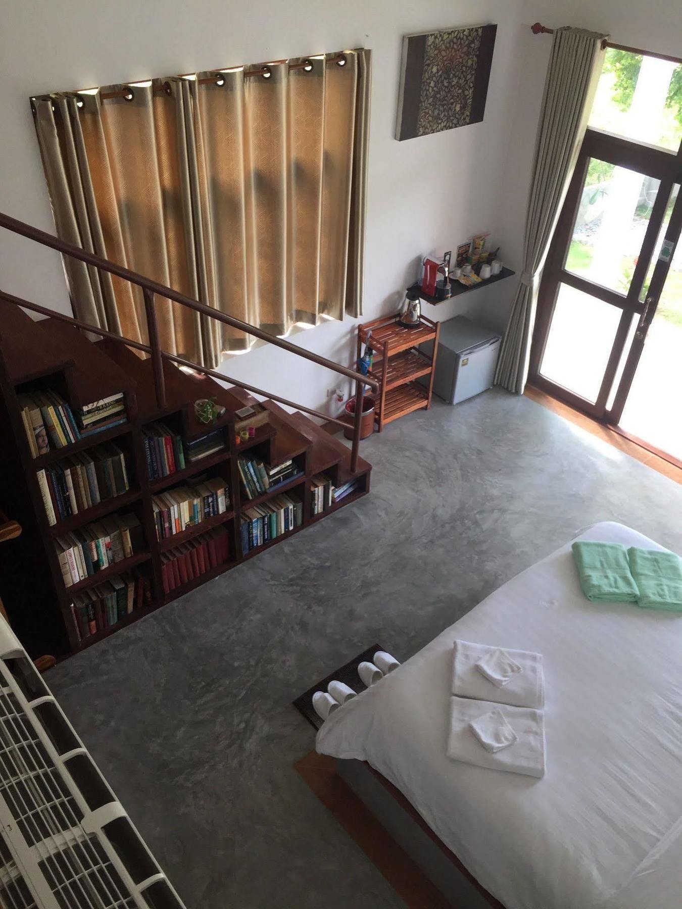 Tree Roots Retreat 3* Rayong