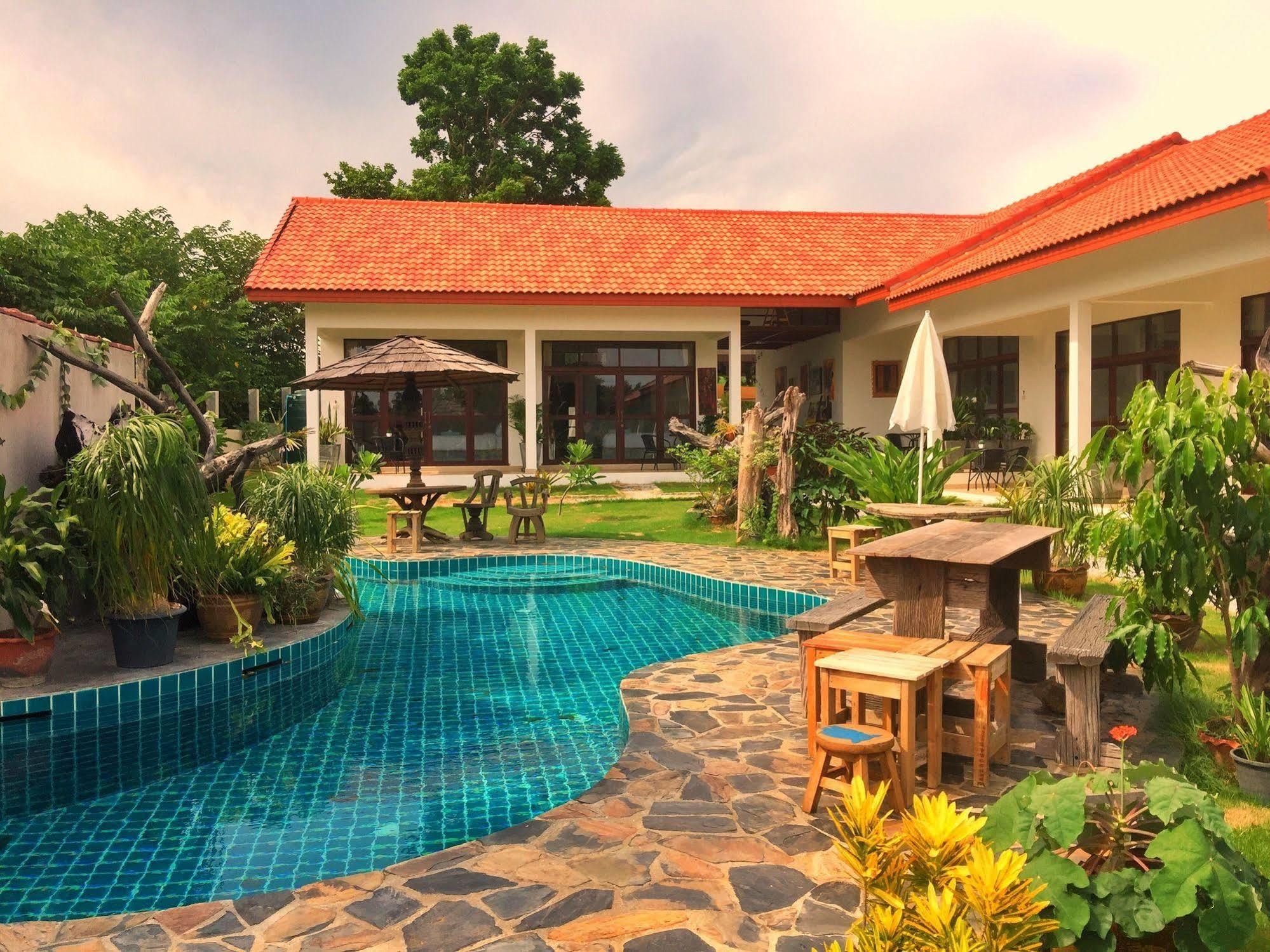 Resort Tree Roots Retreat Rayong