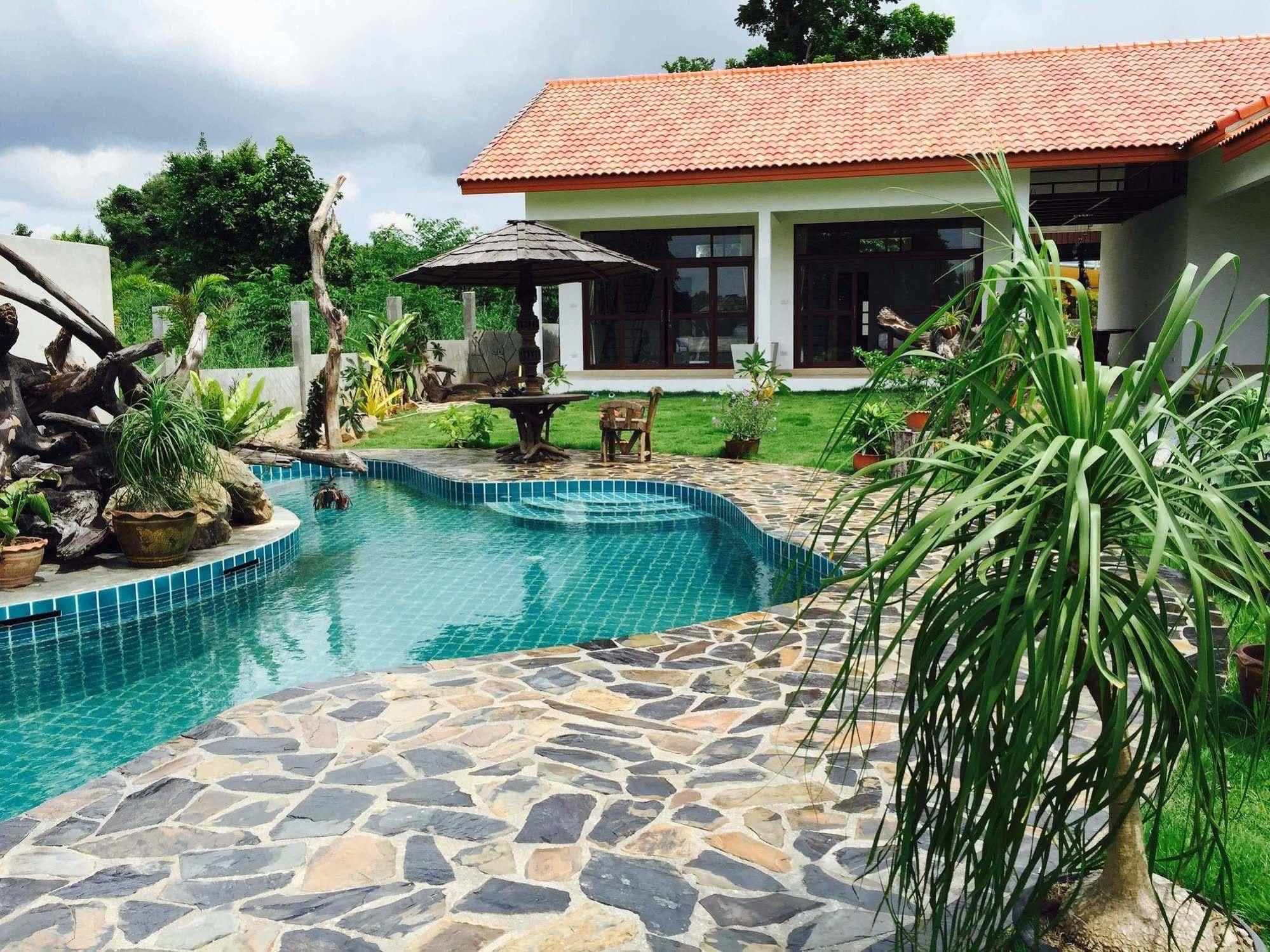 Tree Roots Retreat Resort Rayong