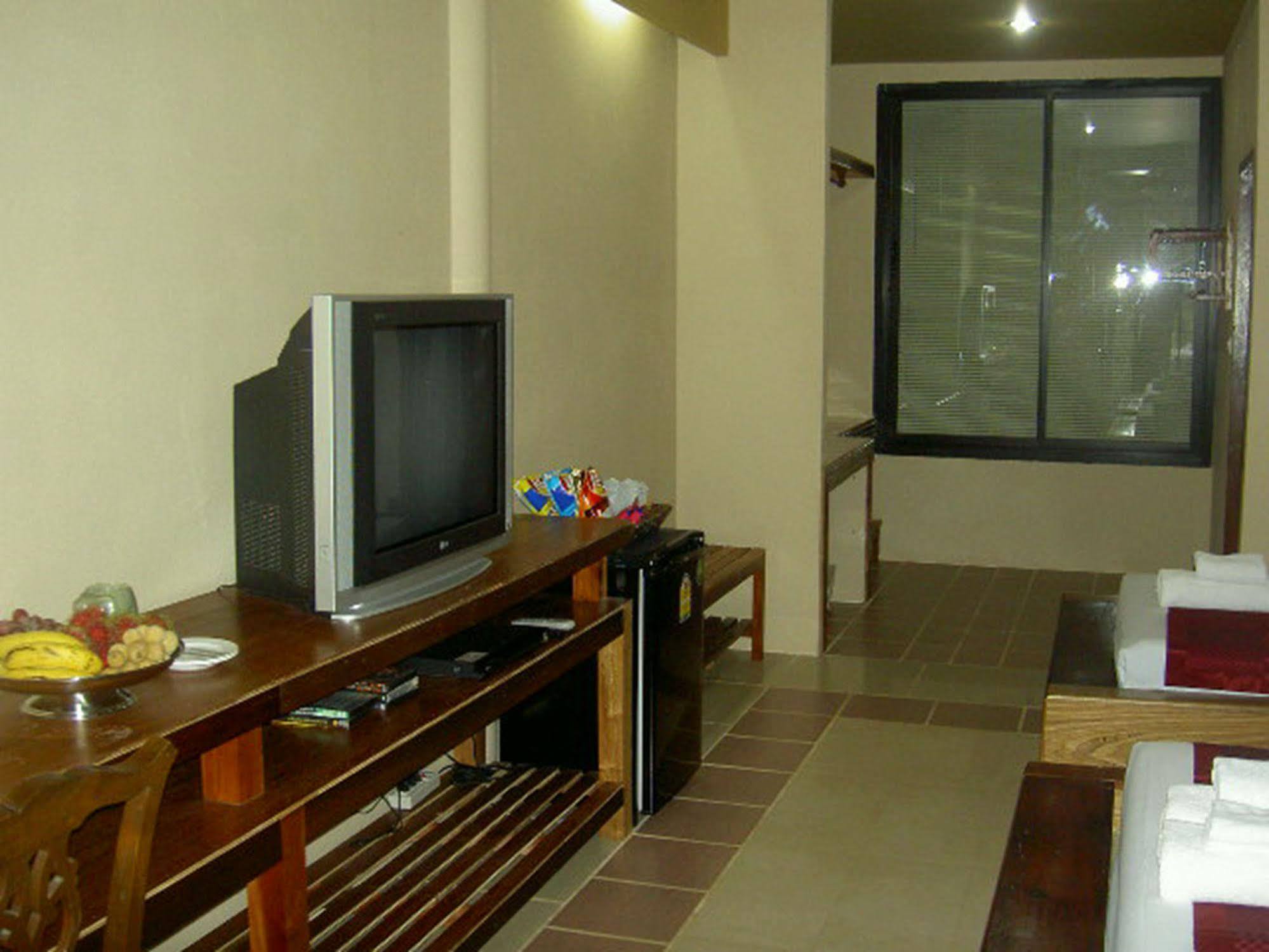 Boutique Raft Resort Sai Yok