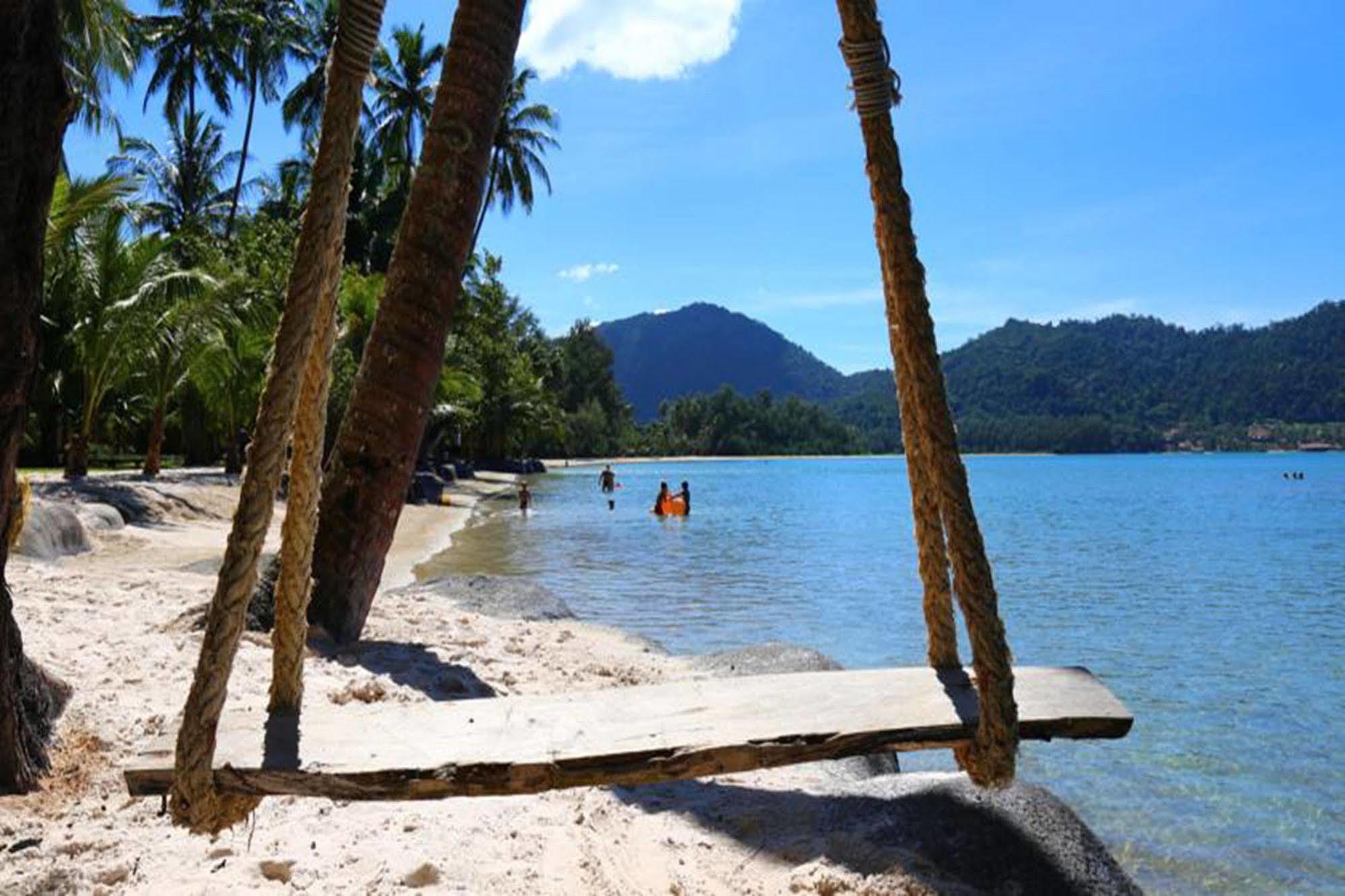 Resort Peninsula 4*