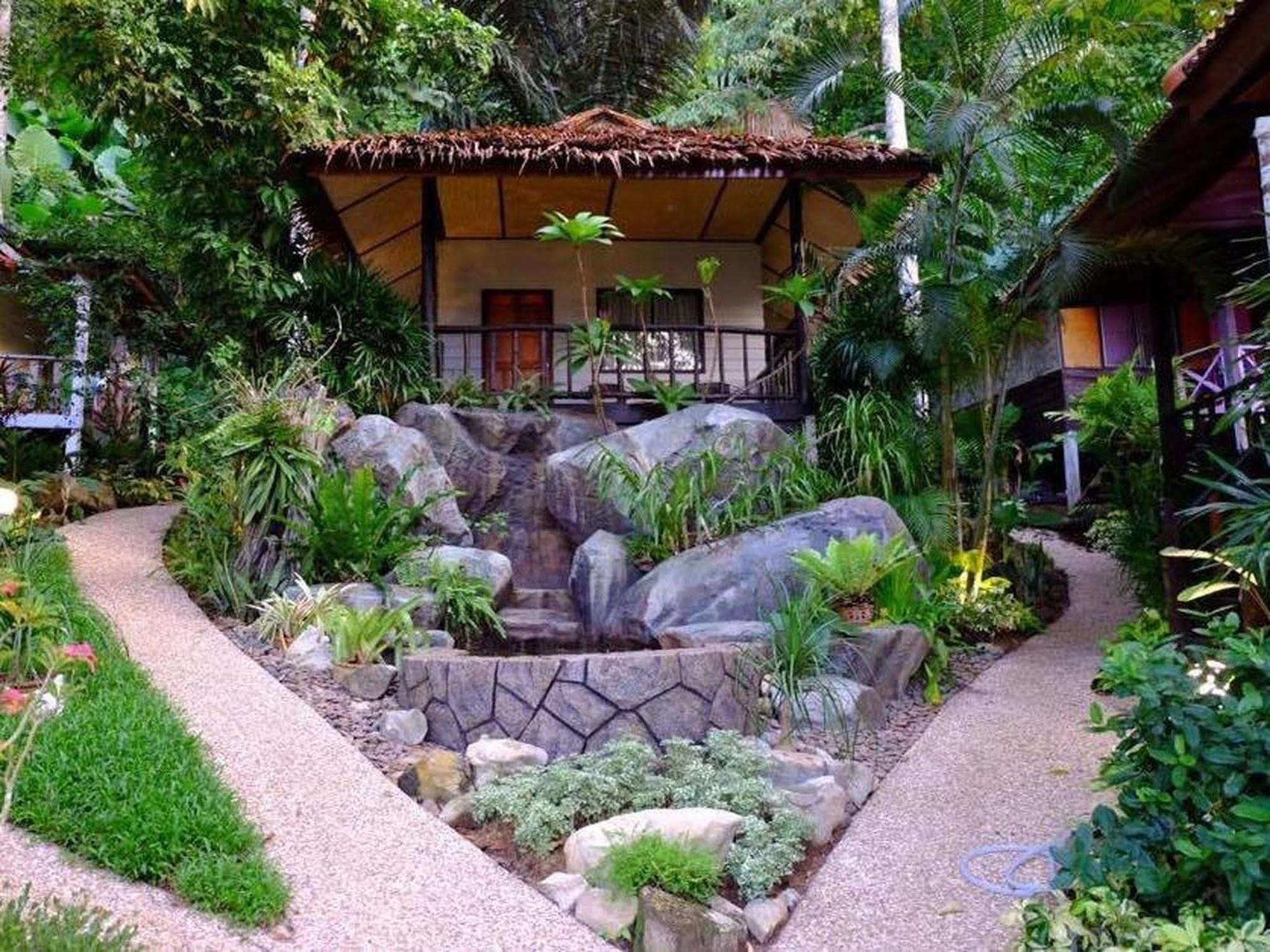 Resort Kiriraya 2*