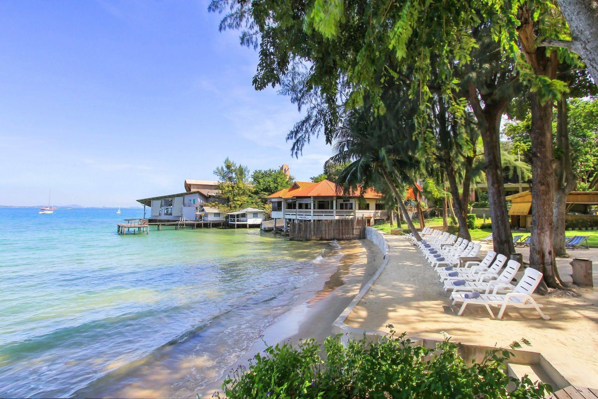 Resort Samed Hideaway 4*