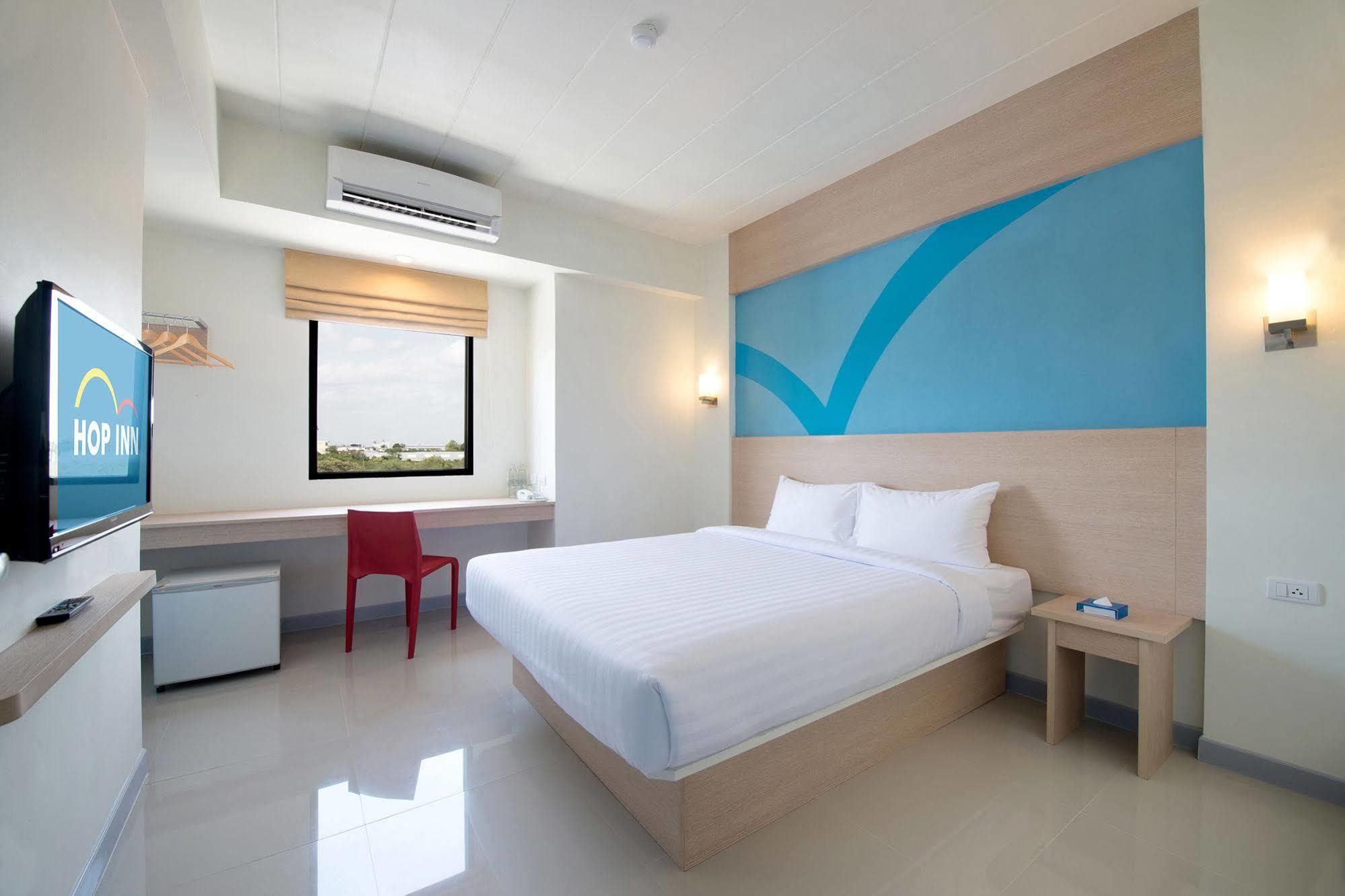 Hop Hotel