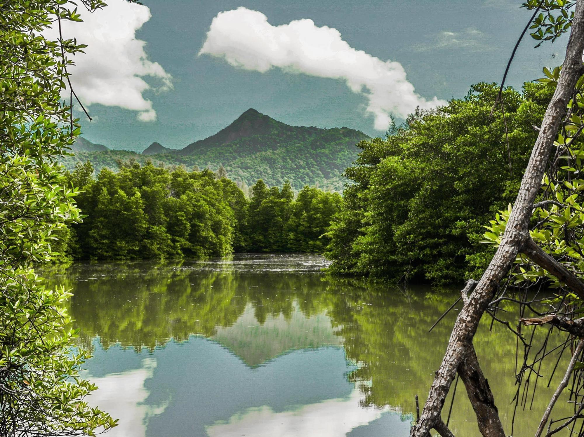 Bhu Tarn & 4* Koh Chang