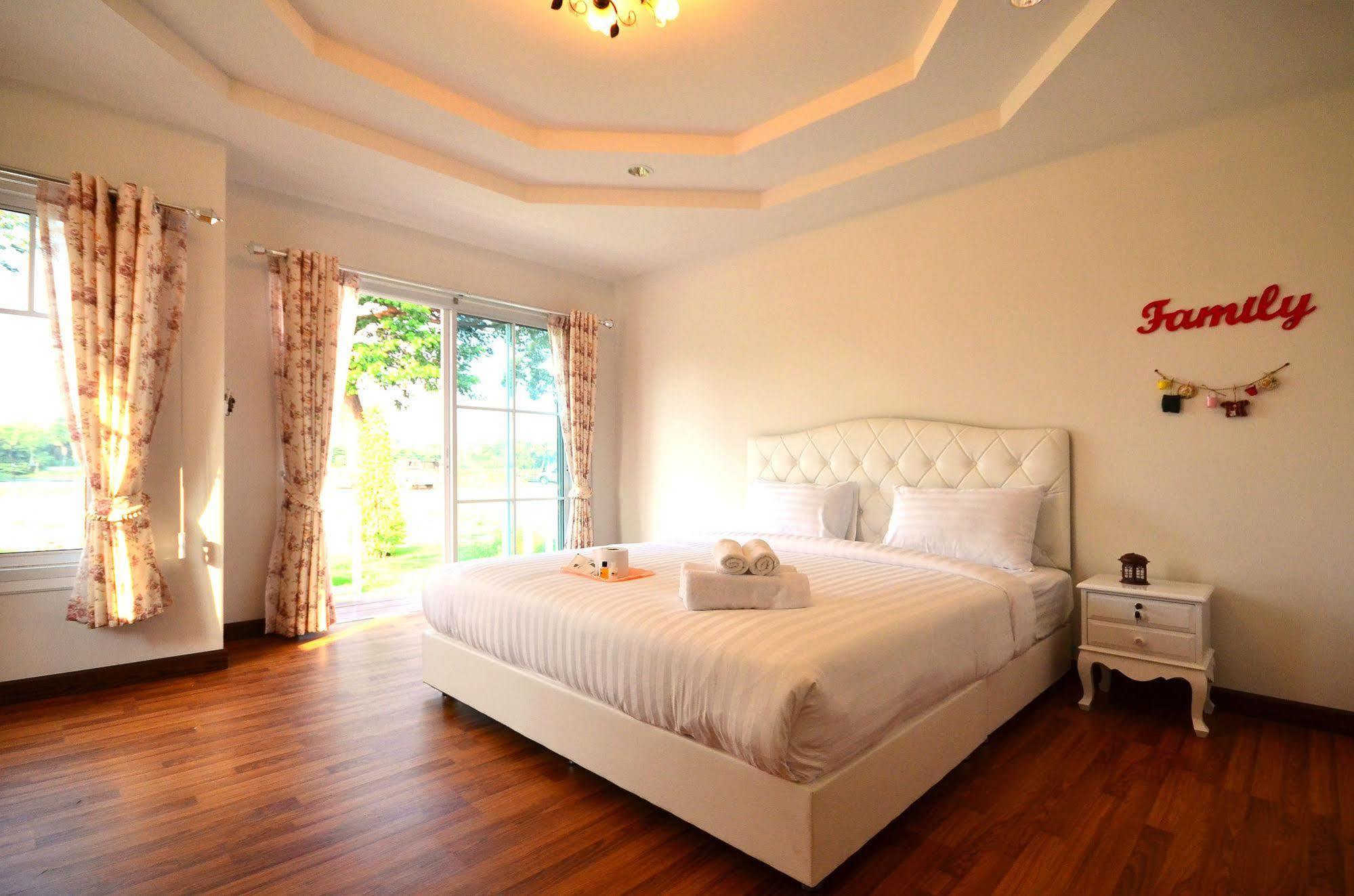 Rain Tree Hotel