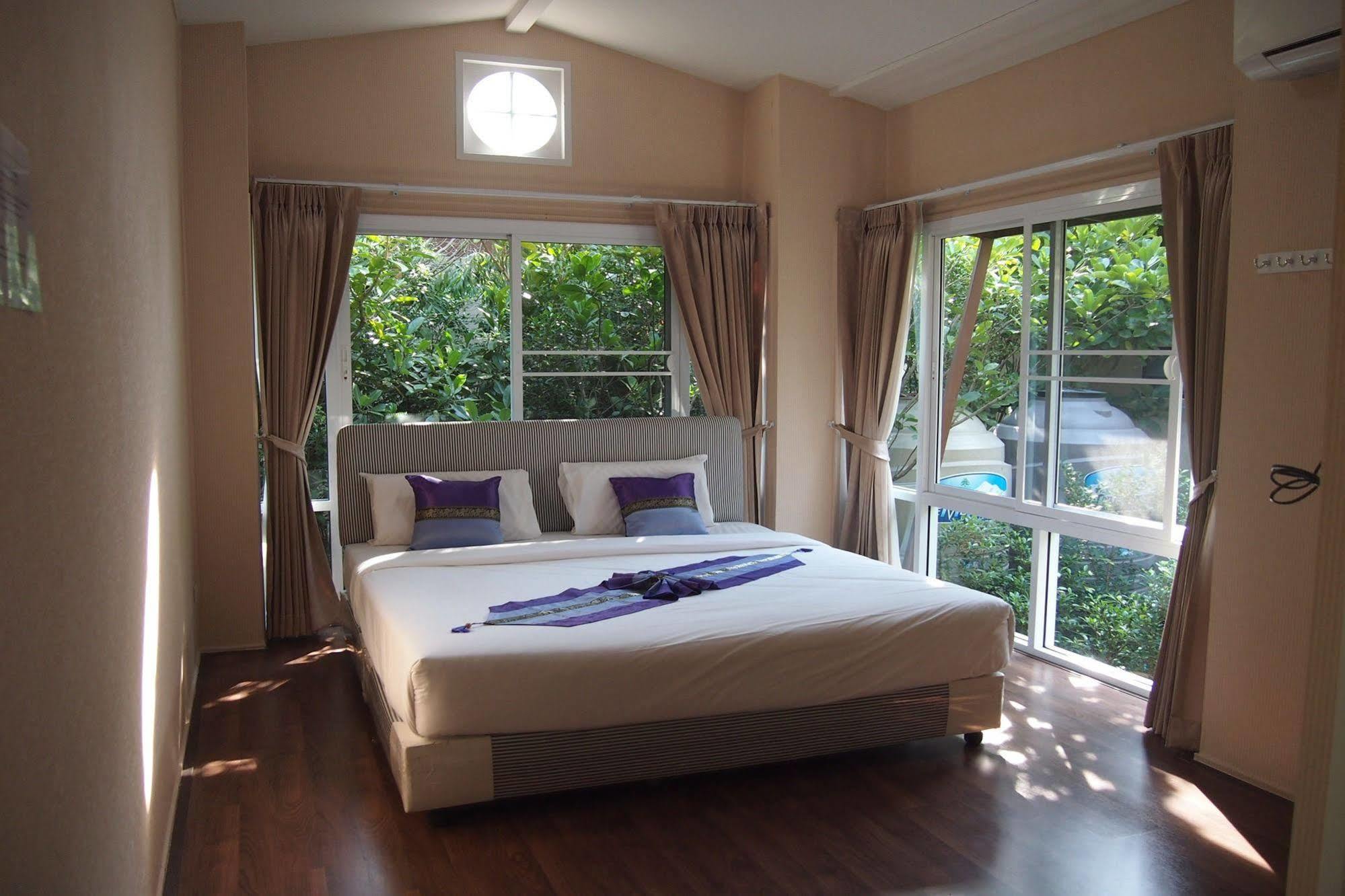 O Seven Khaoyai Mu Si