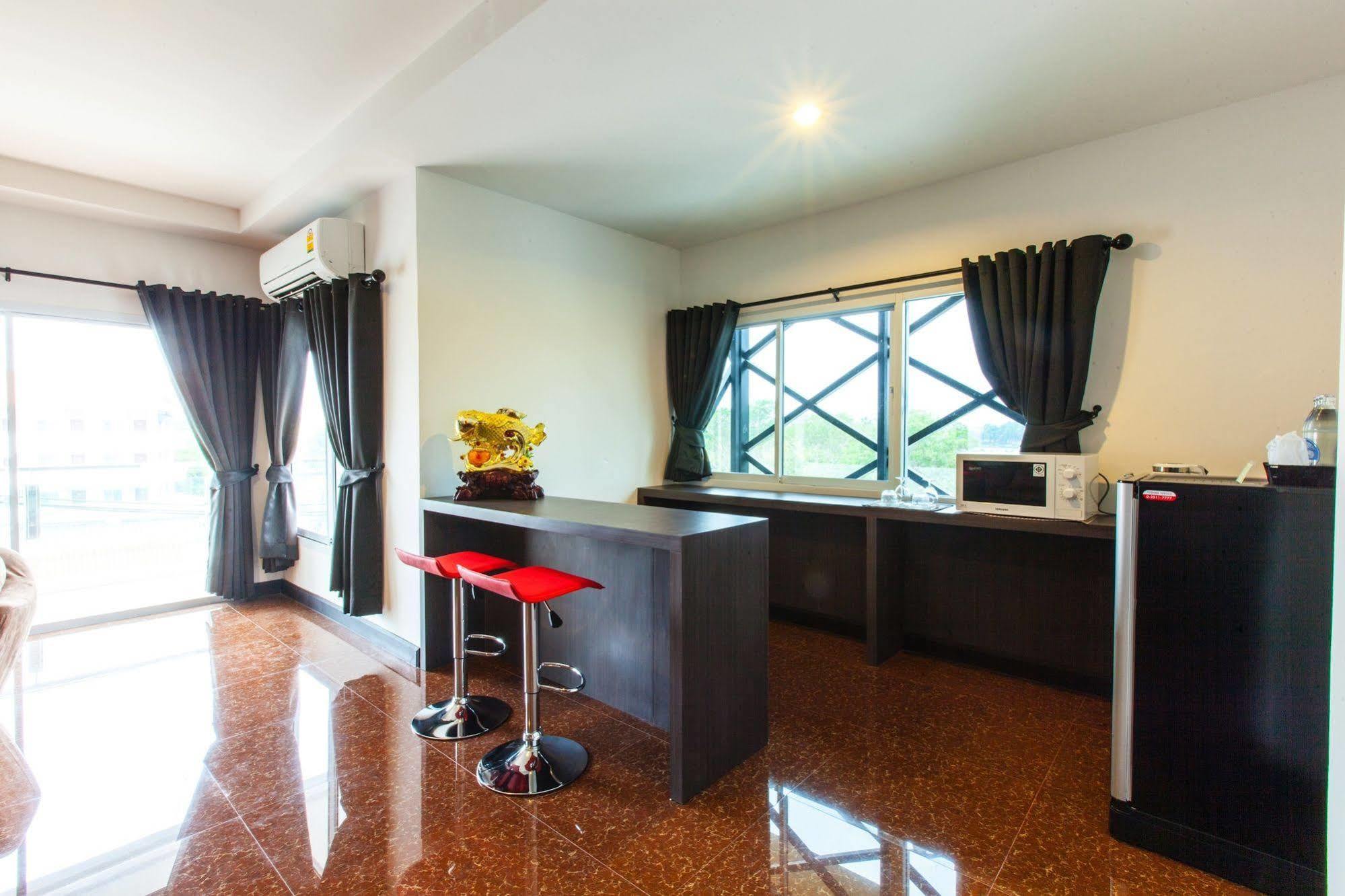 Gallery Lake View Hotel Khon Kaen