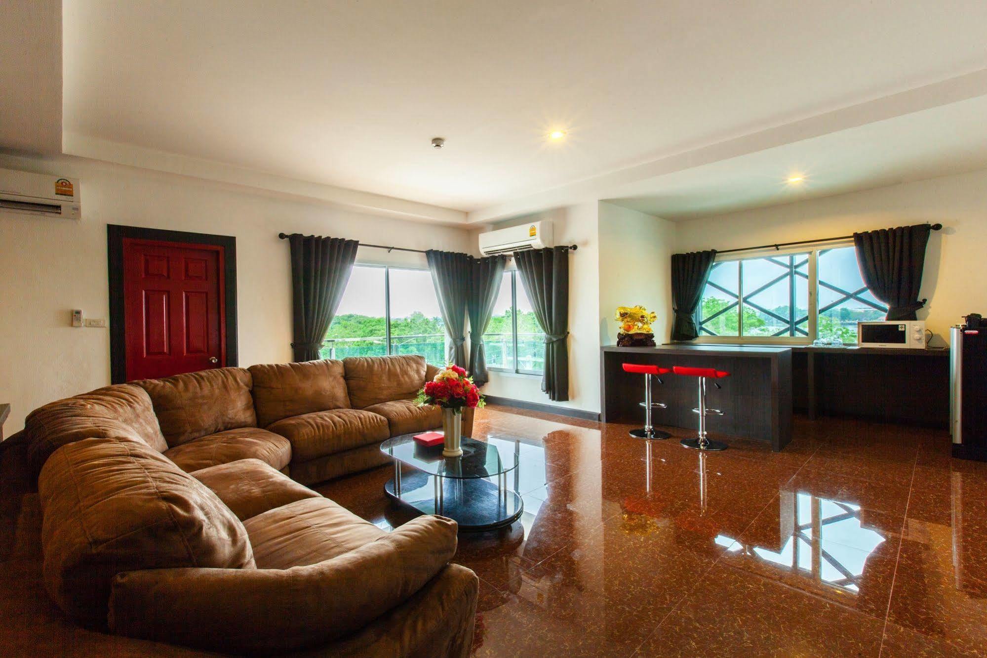 Hotel Gallery Lake View 4*