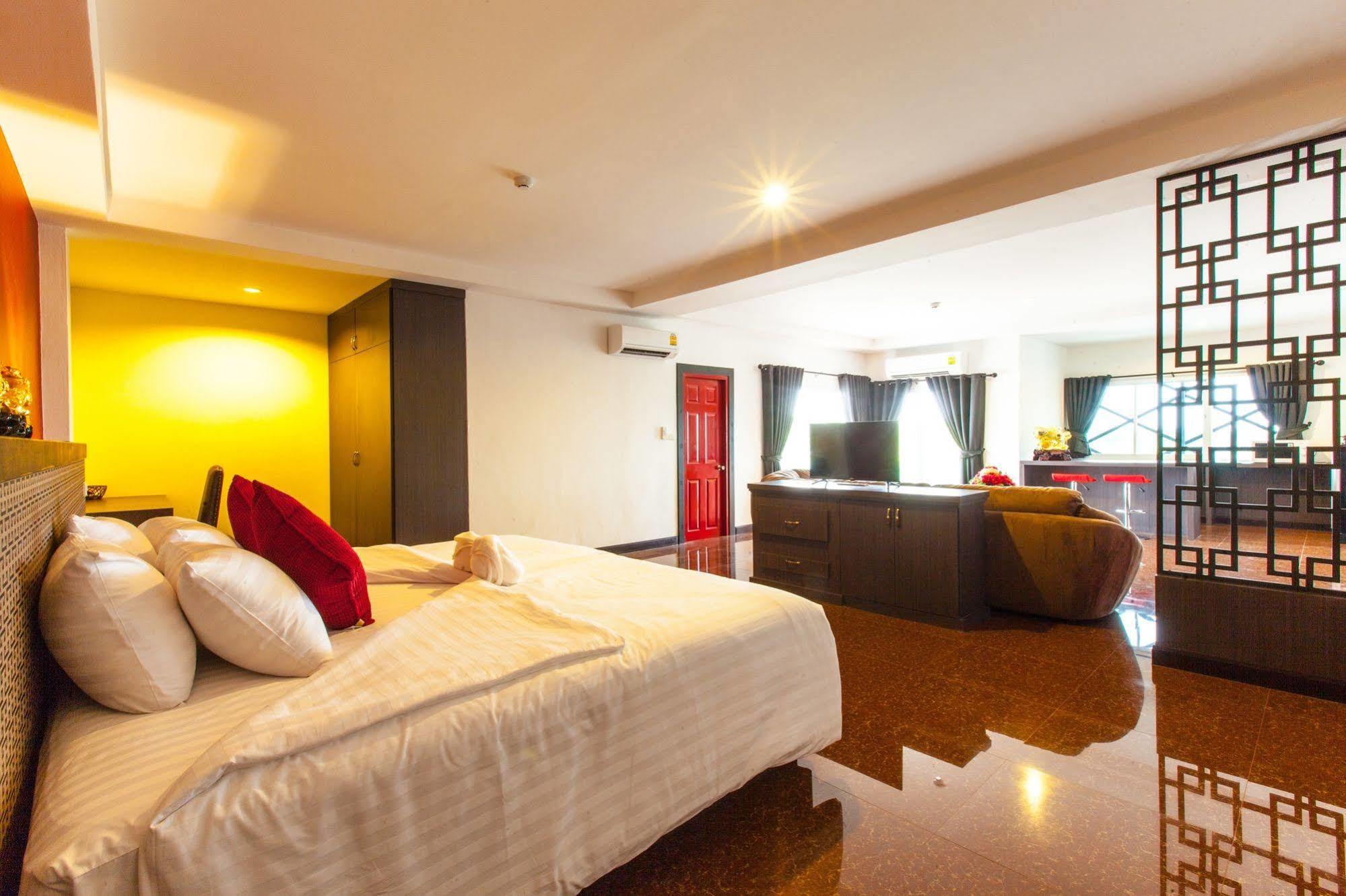 Hotel Gallery Lake View 4*