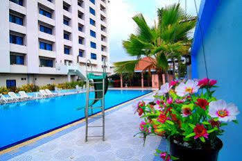 Hotel Khum Suphan 3*