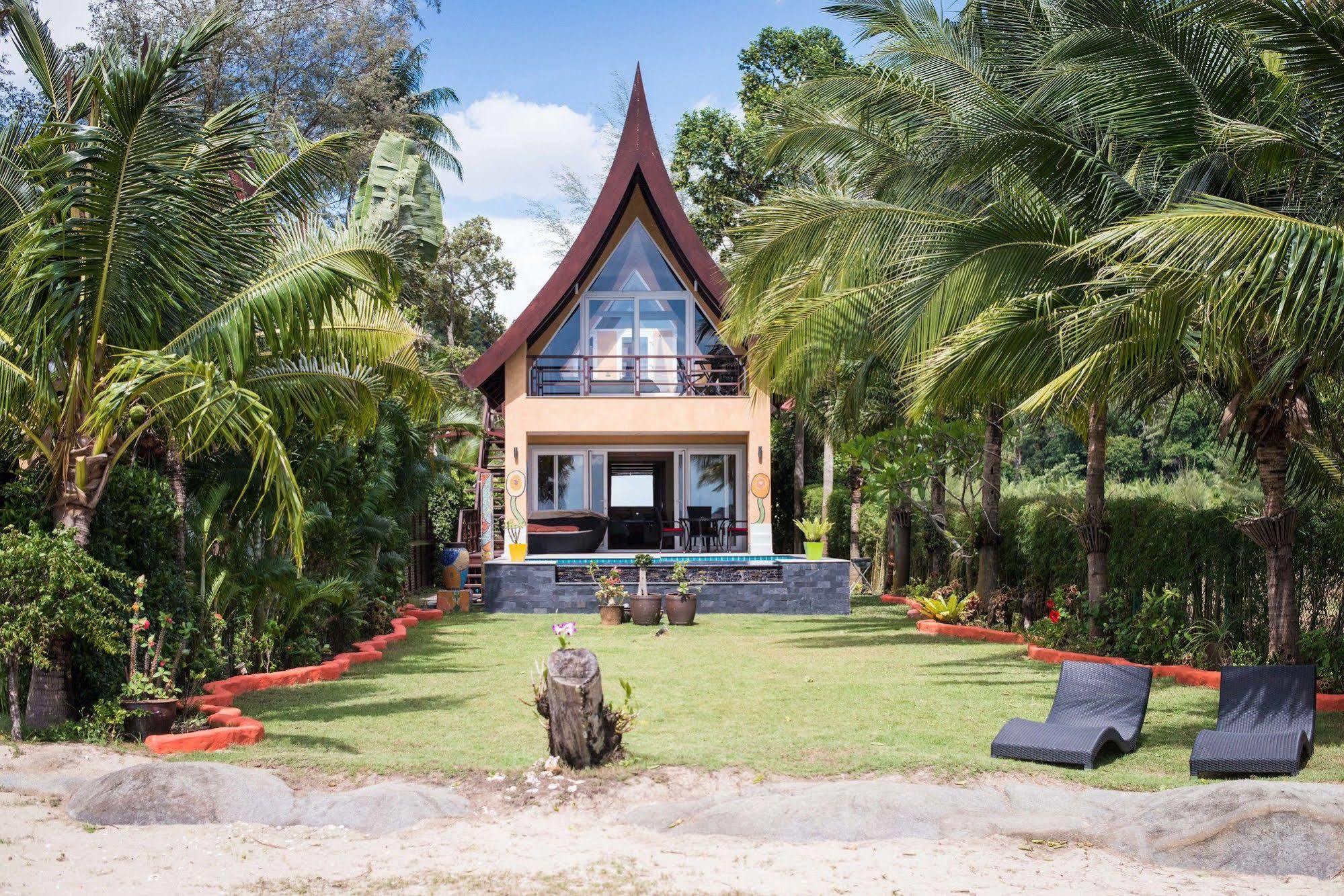 Manipura Villa *