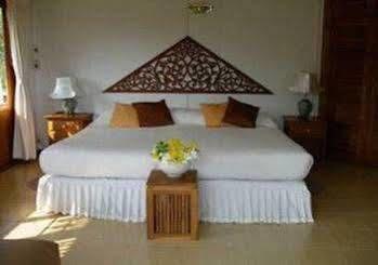 Resort Ruen Thai Rim Haad 2*