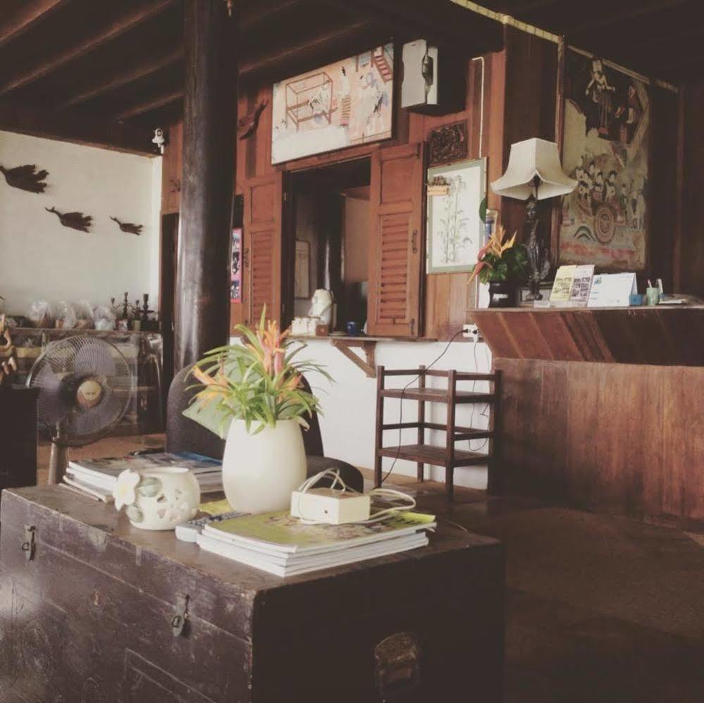 Ruen Thai Rim Haad Klaeng