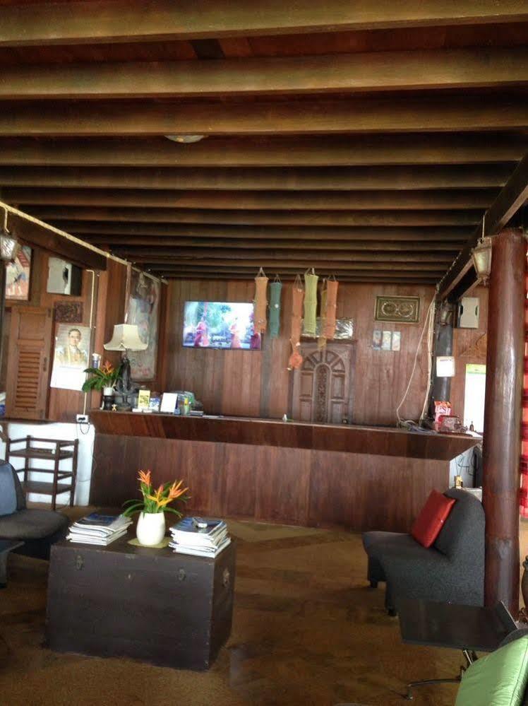 Resort Ruen Thai Rim Haad