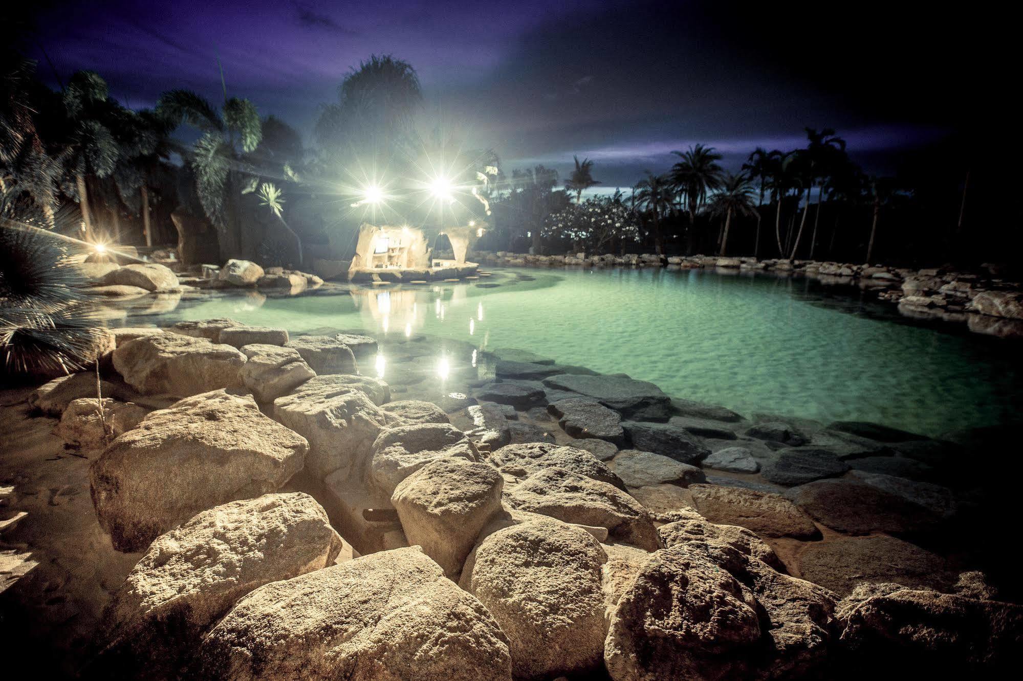 Ohana And Restaurant Resort