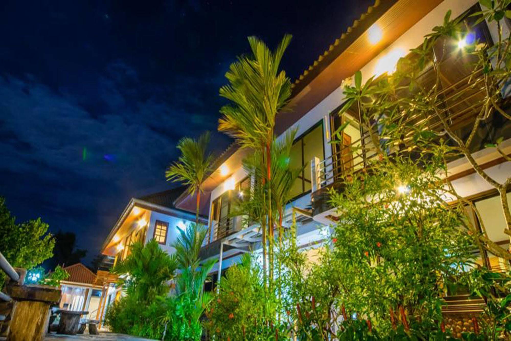 Hotel Baanrimnam 3*