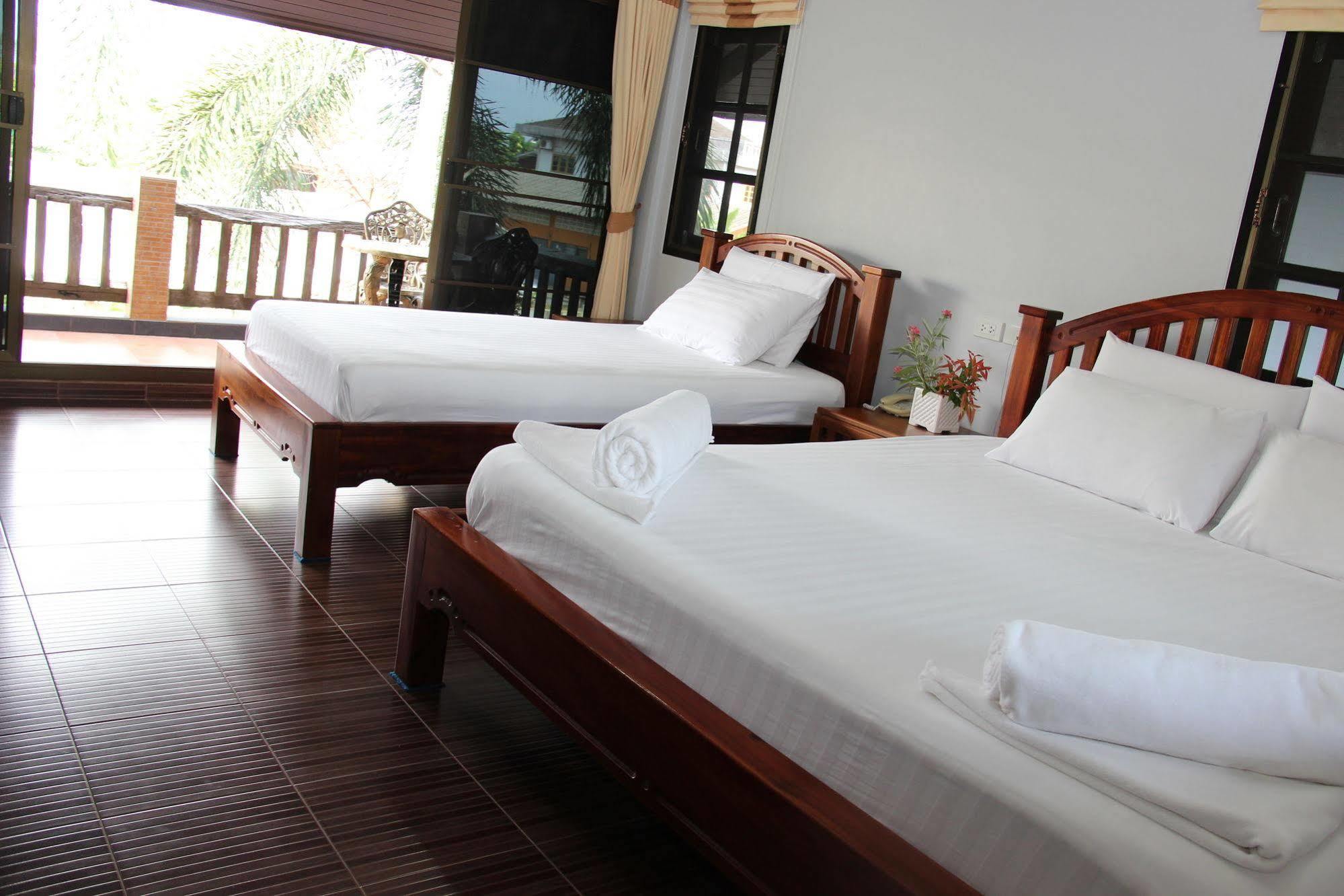 Hotel Baanrimnam 3*