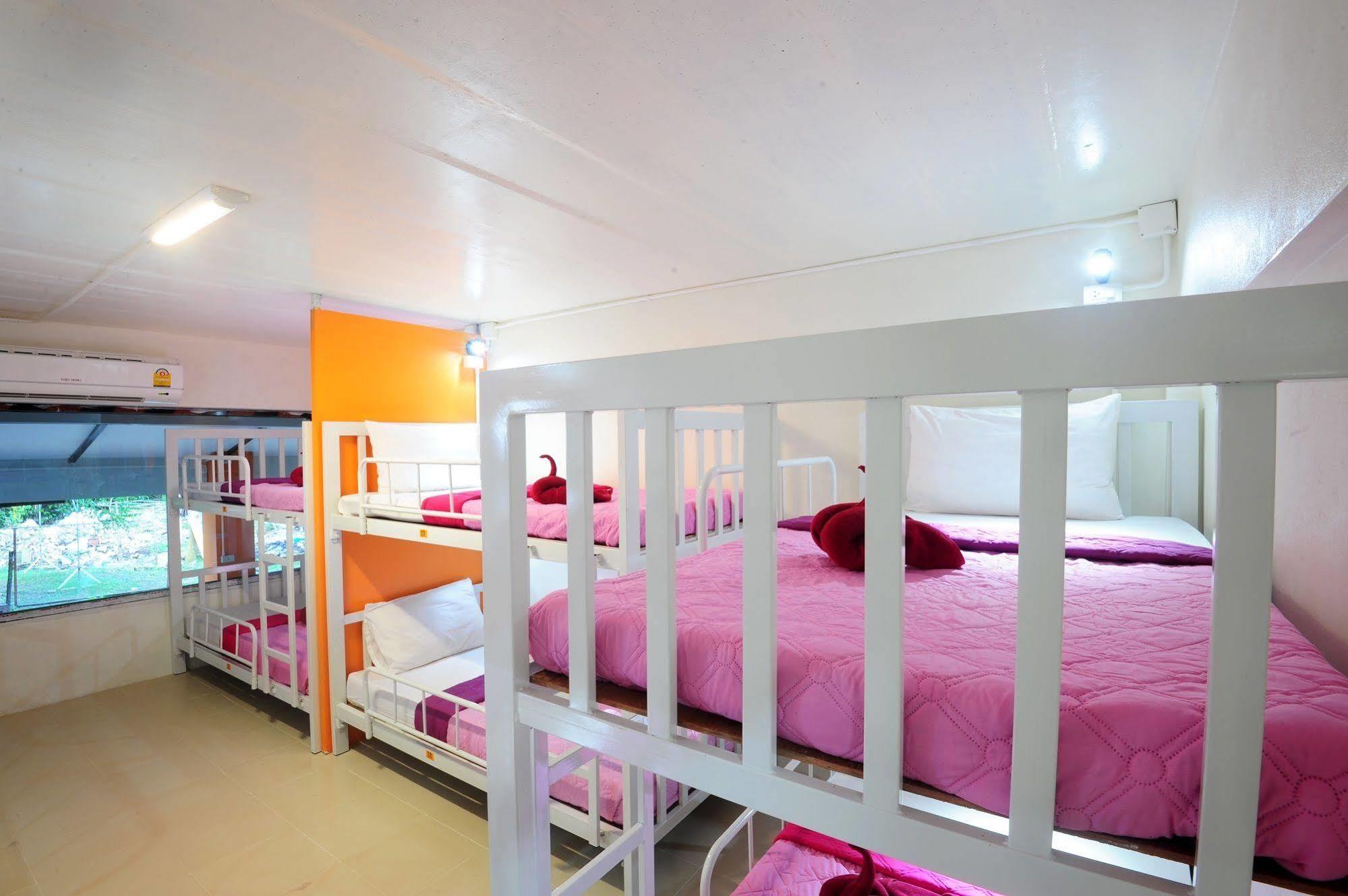 Hotel Sabai 2*
