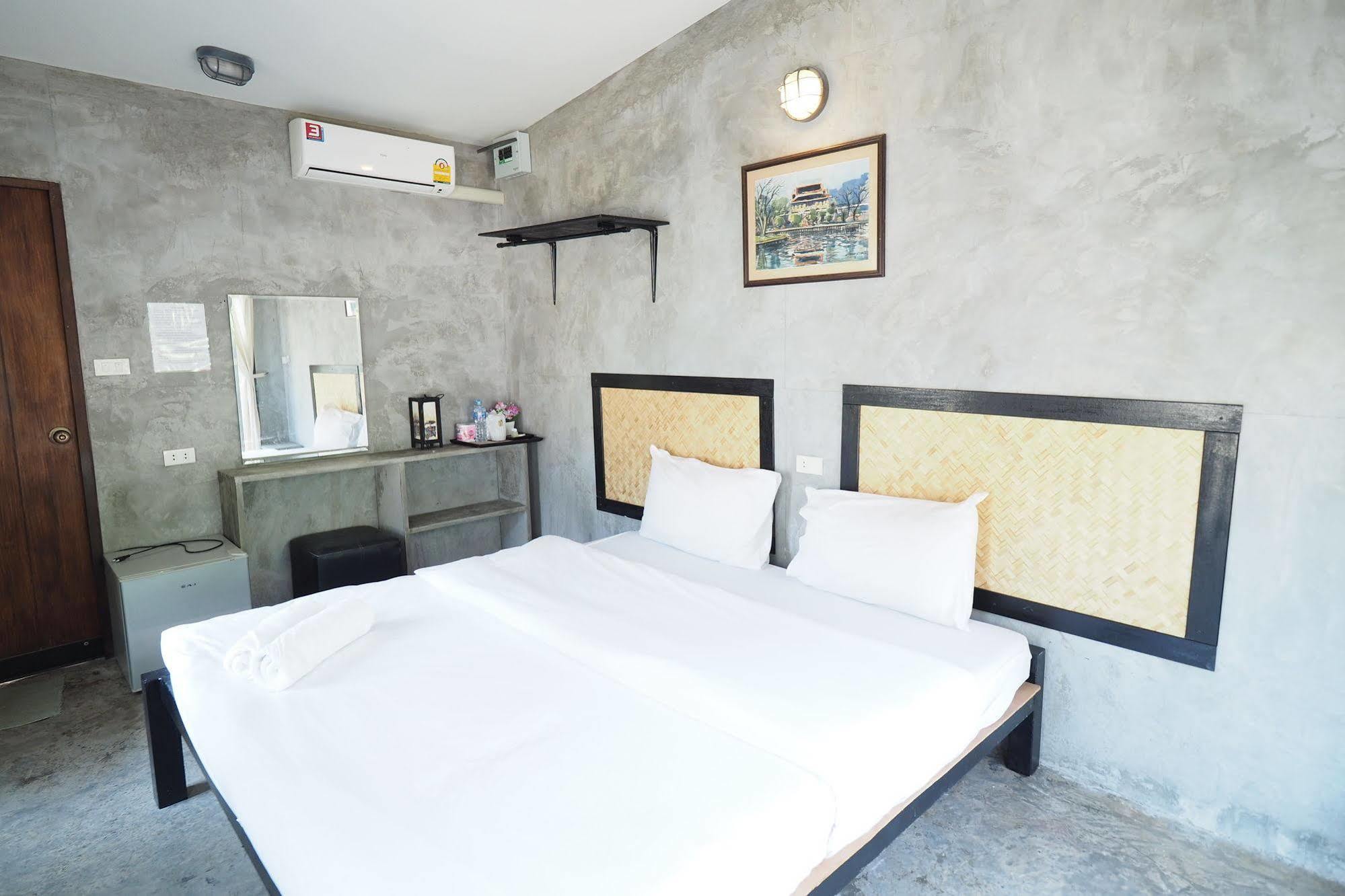 San - D Riverside 2*