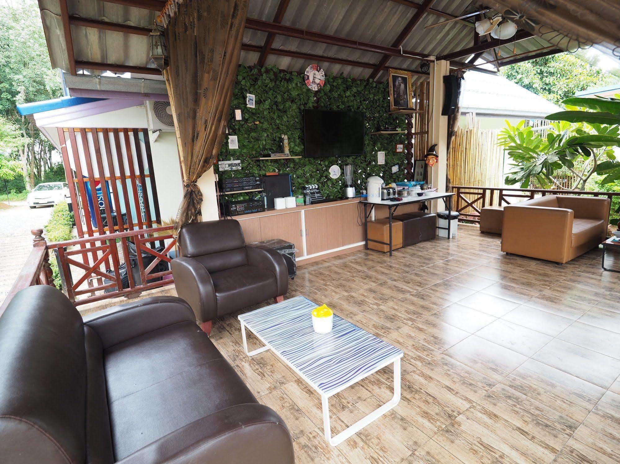 Resort Nai C Surat Thani