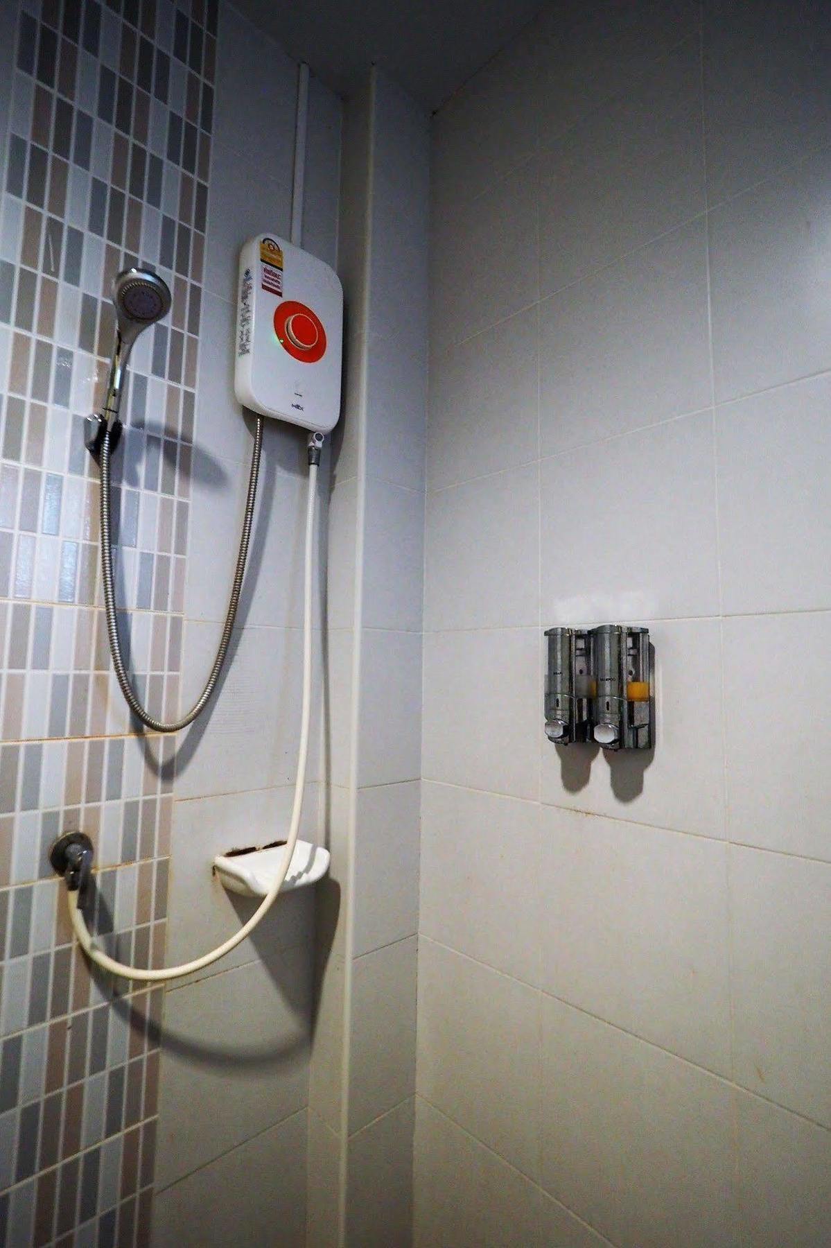 Hotel Bansuandokmai Kabin Buri