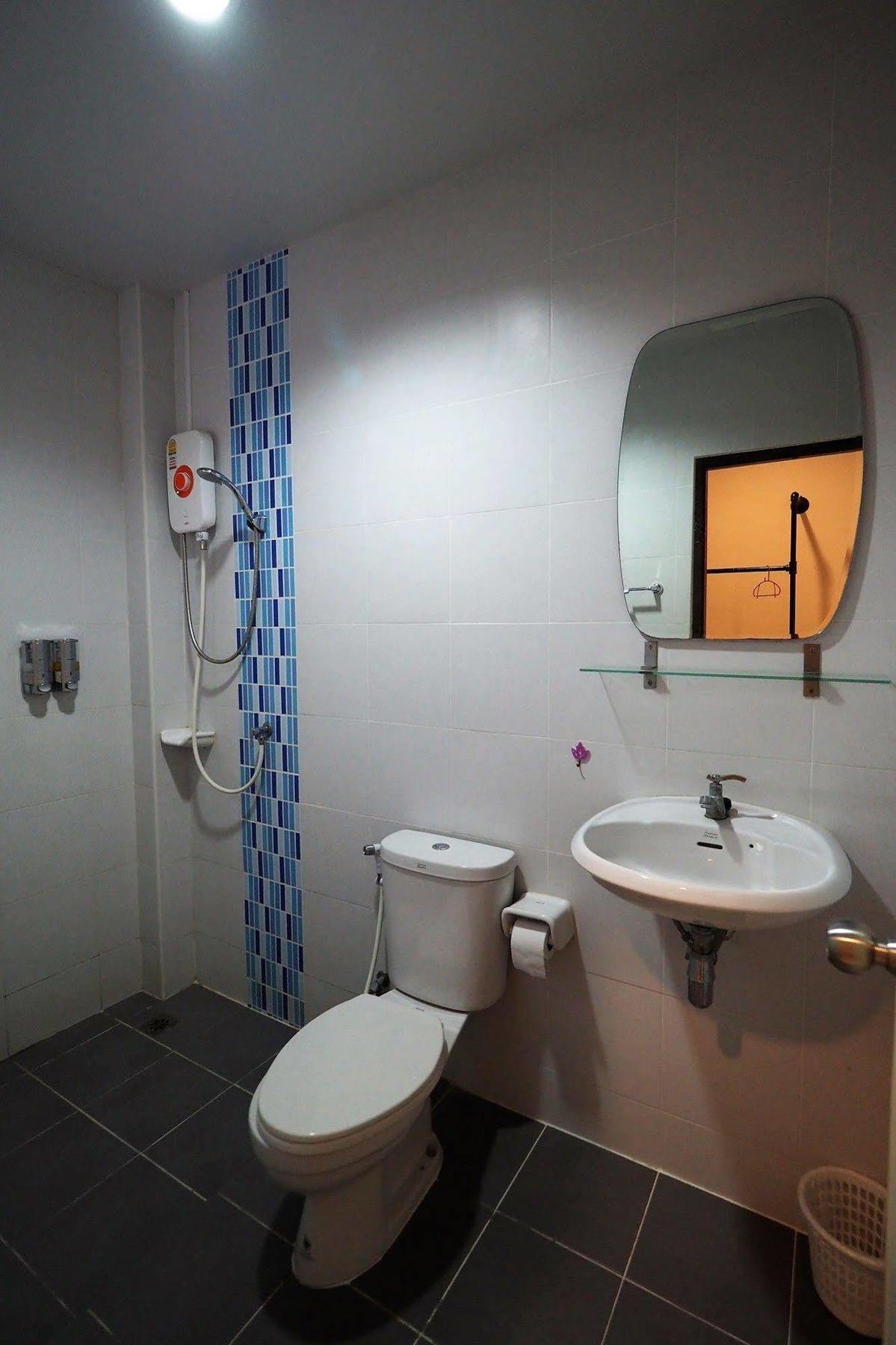 Hotel Bansuandokmai 2*