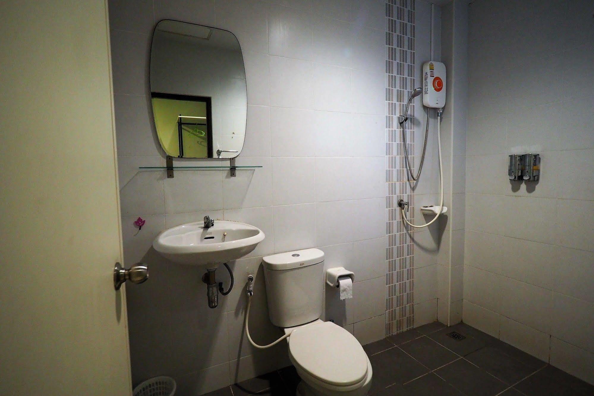 Hotel Bansuandokmai 2*