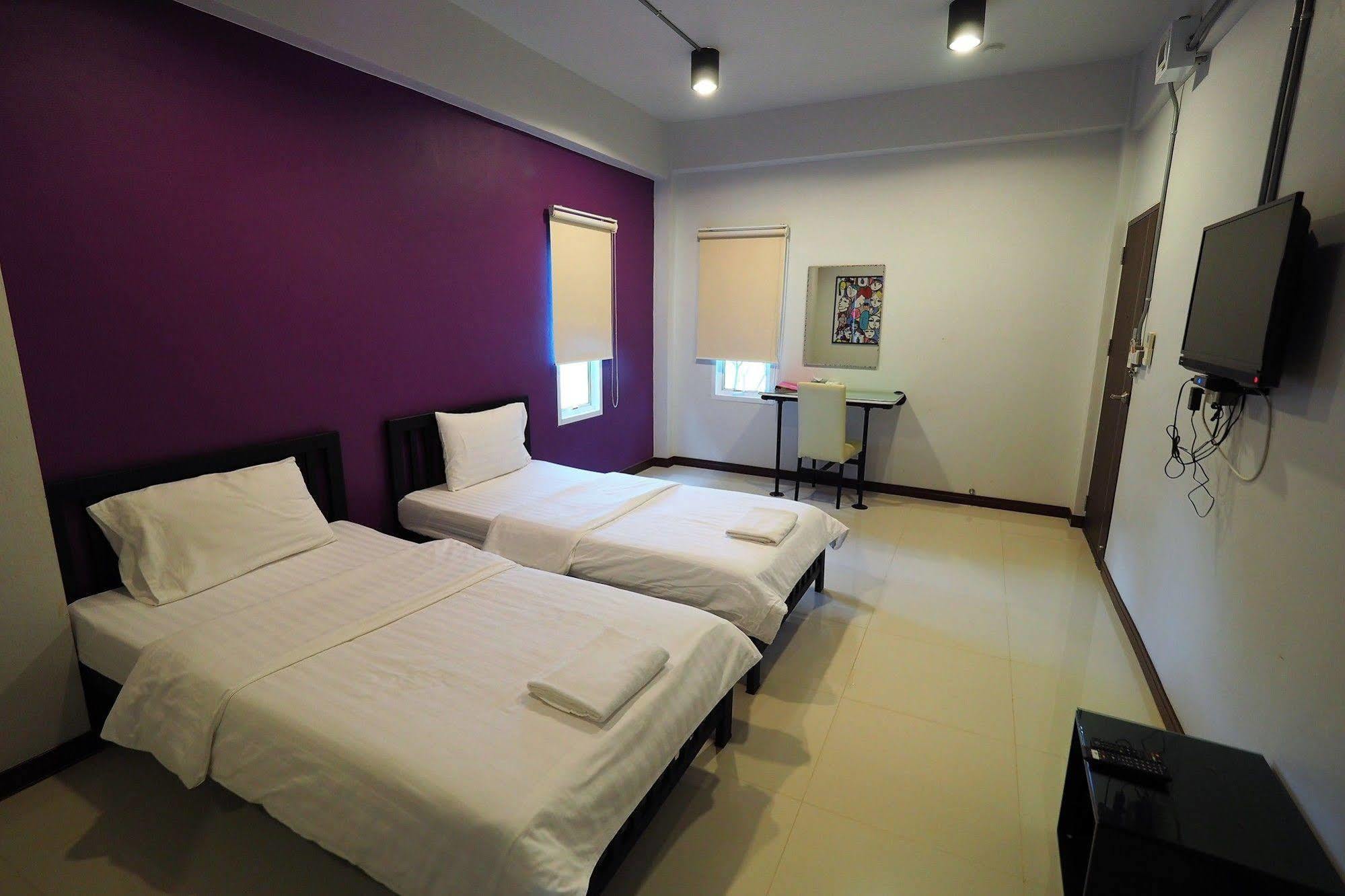 Bansuandokmai Hotel Kabin Buri