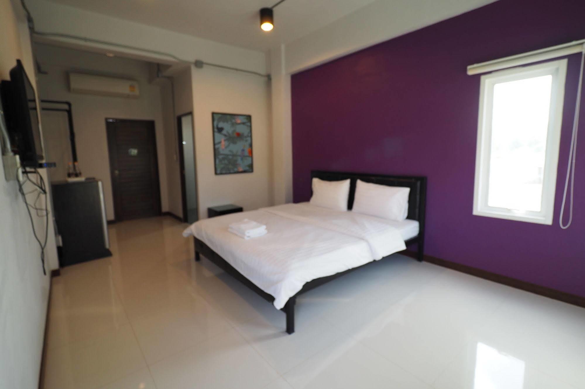 Hotel Bansuandokmai 2*
