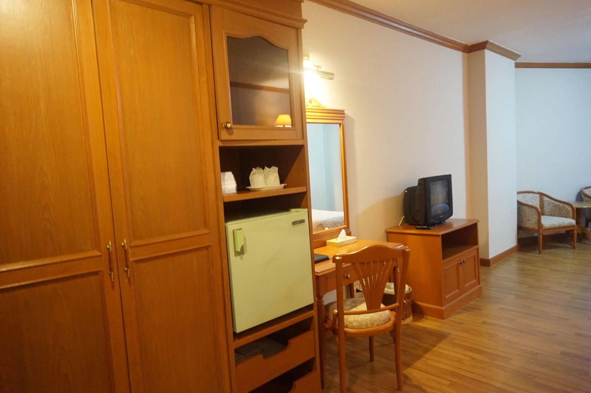 Rimpao Hotel 4*