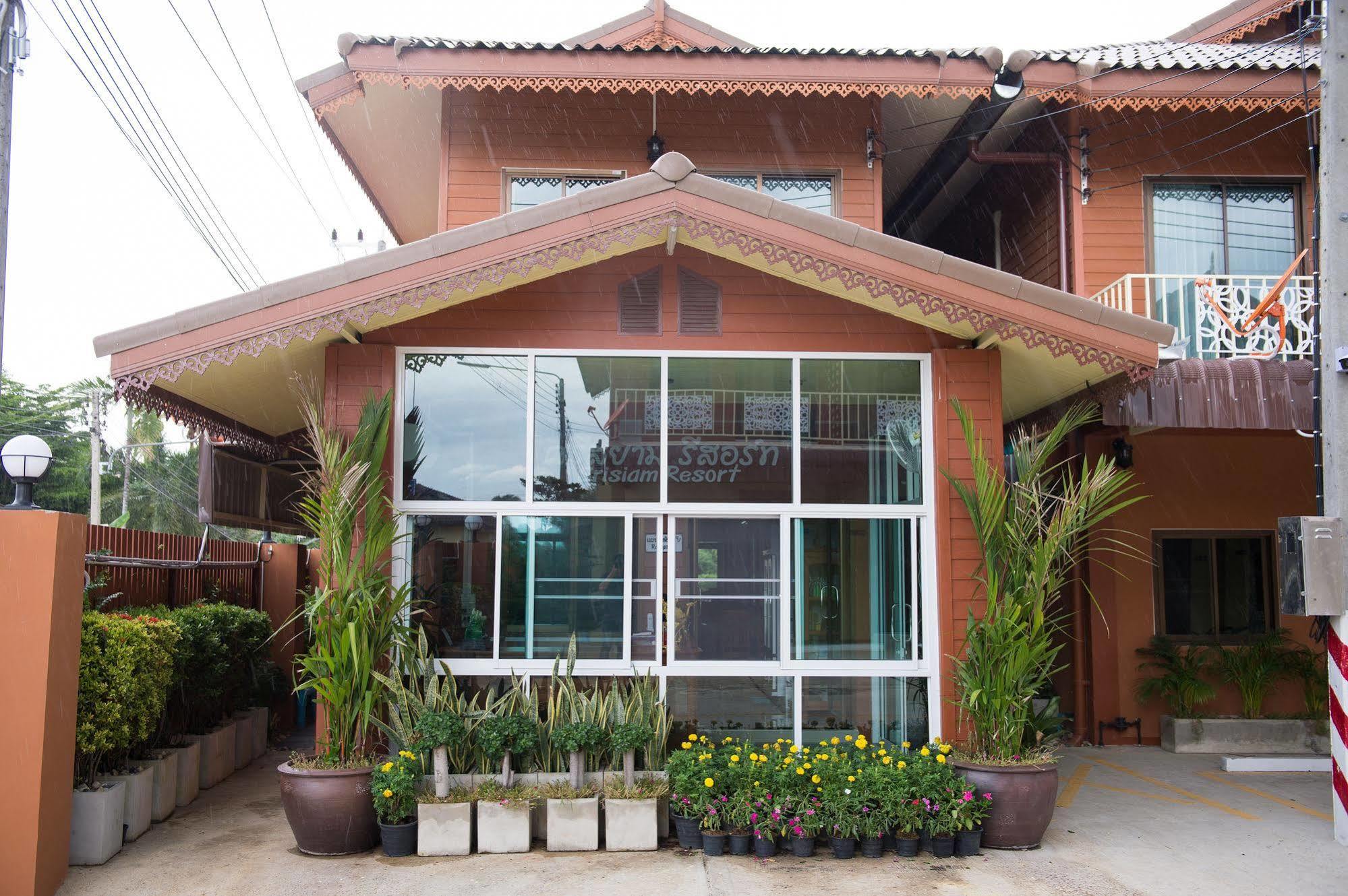 Sri Siam 3*