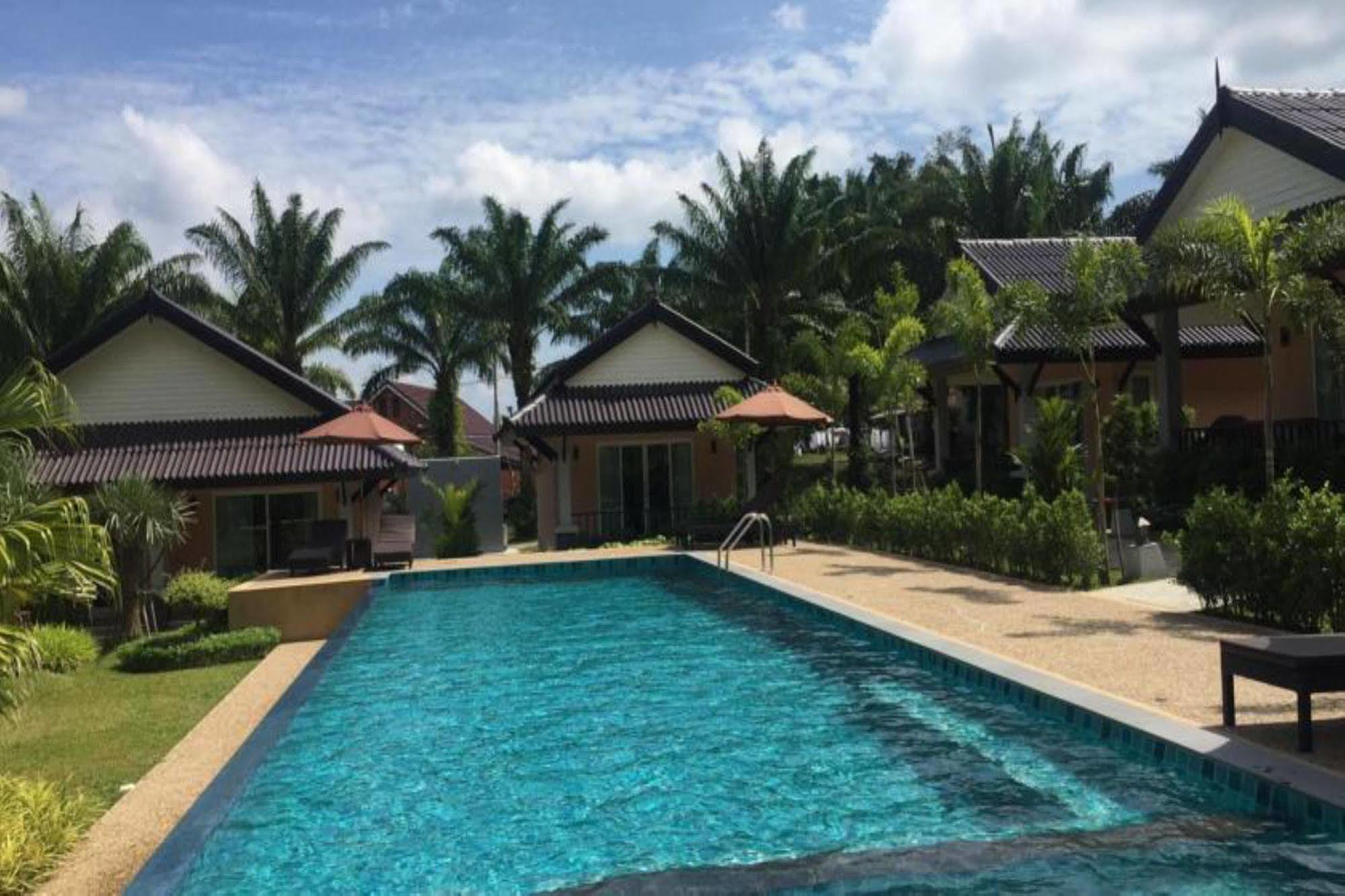 Palm Kiri Aonang 3*