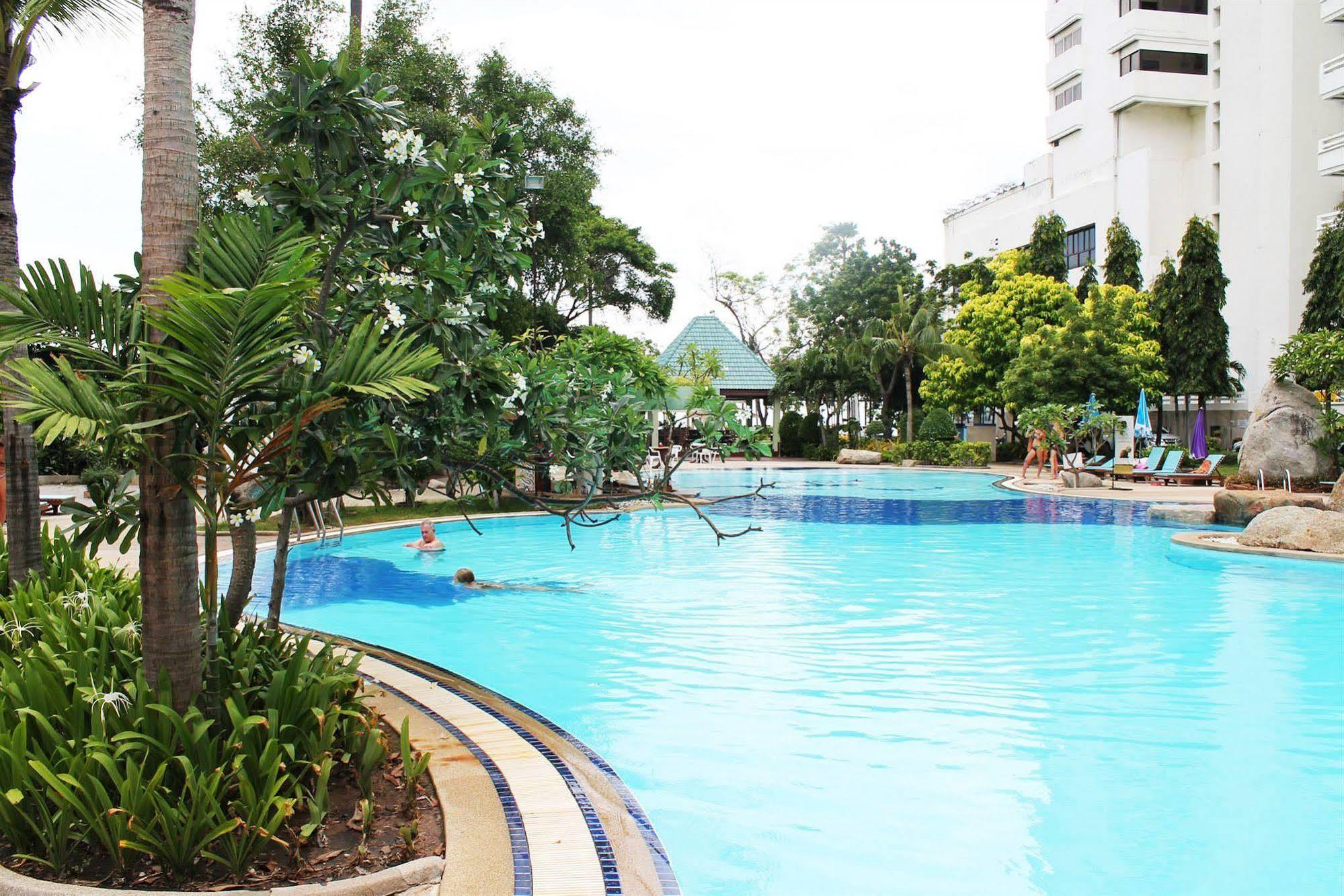 The Circle Hotel 3*