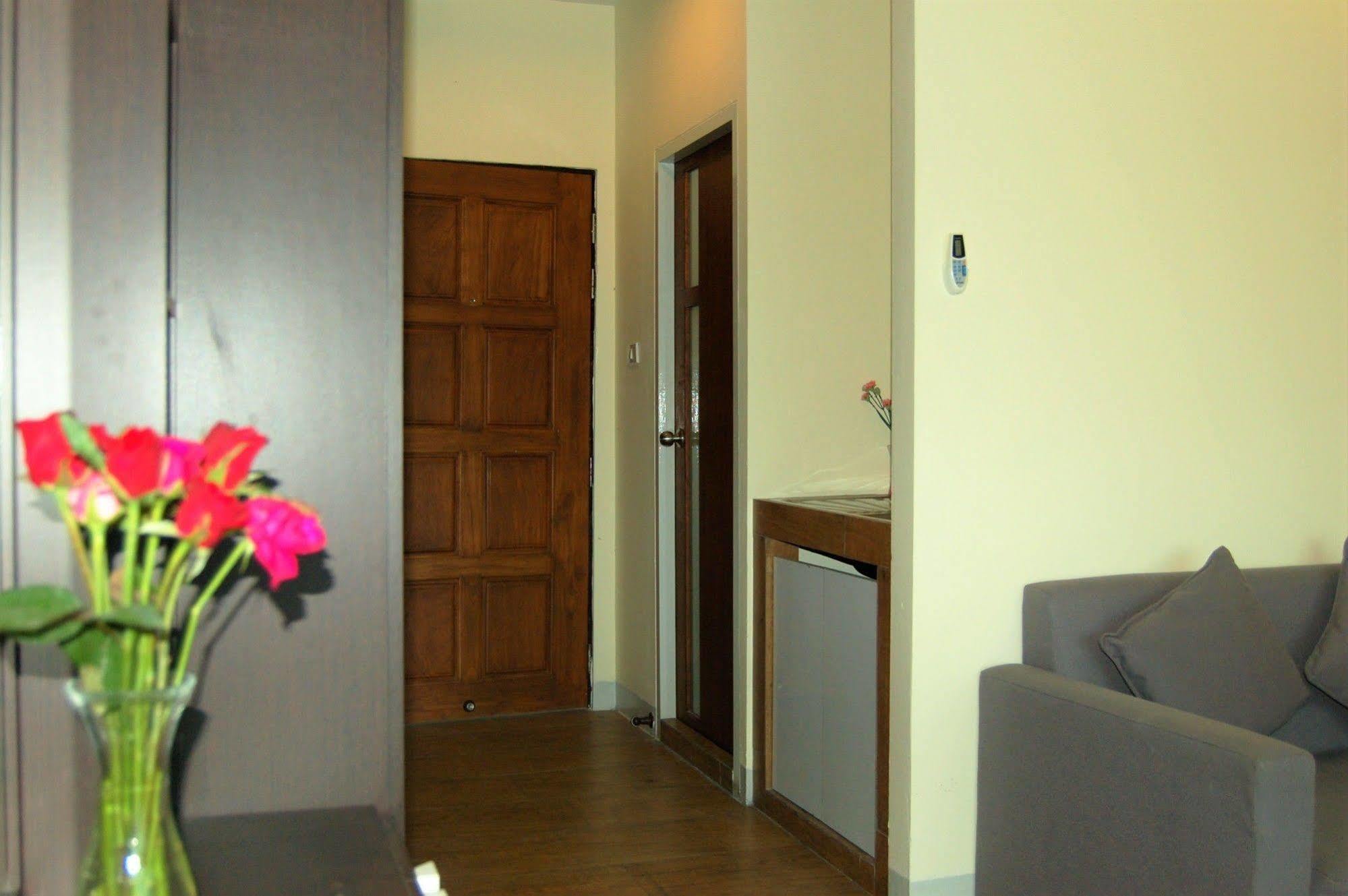 The Circle Hotel 3*
