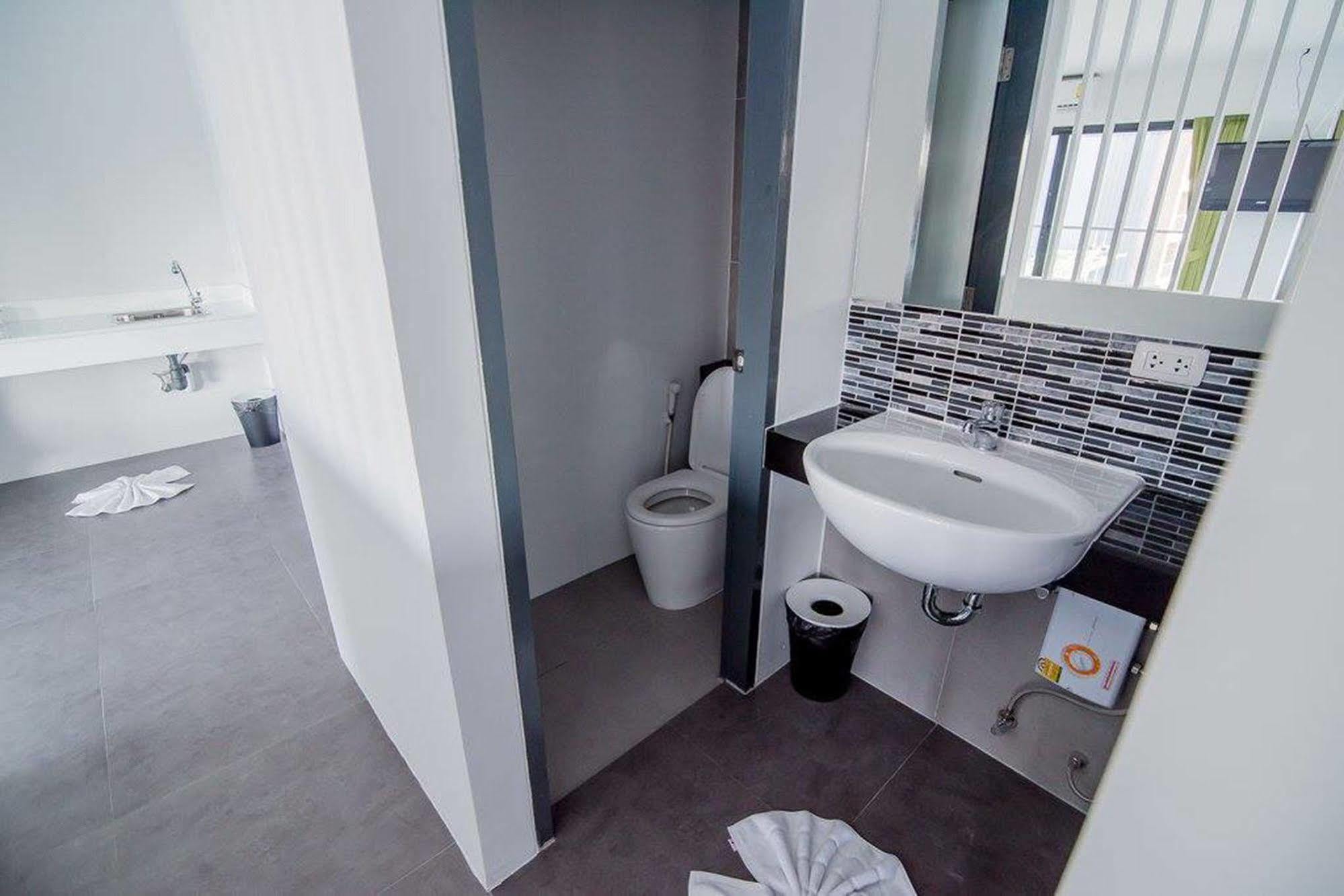 Hotel Panitar Haus Chonburi