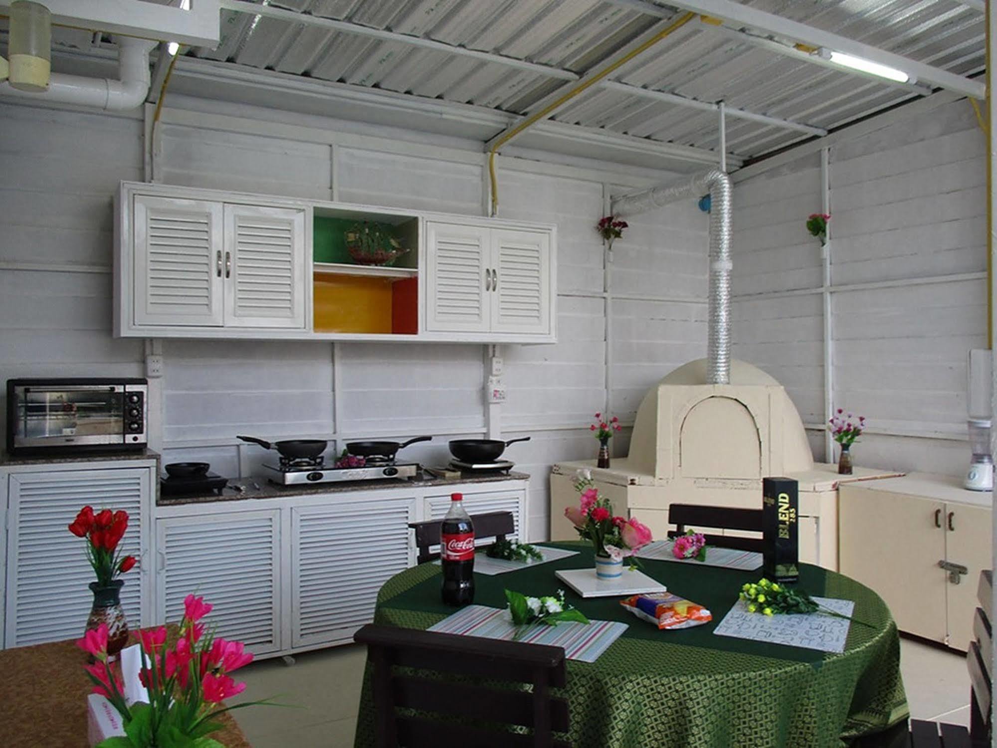 Sawasdee Phuket Rawai