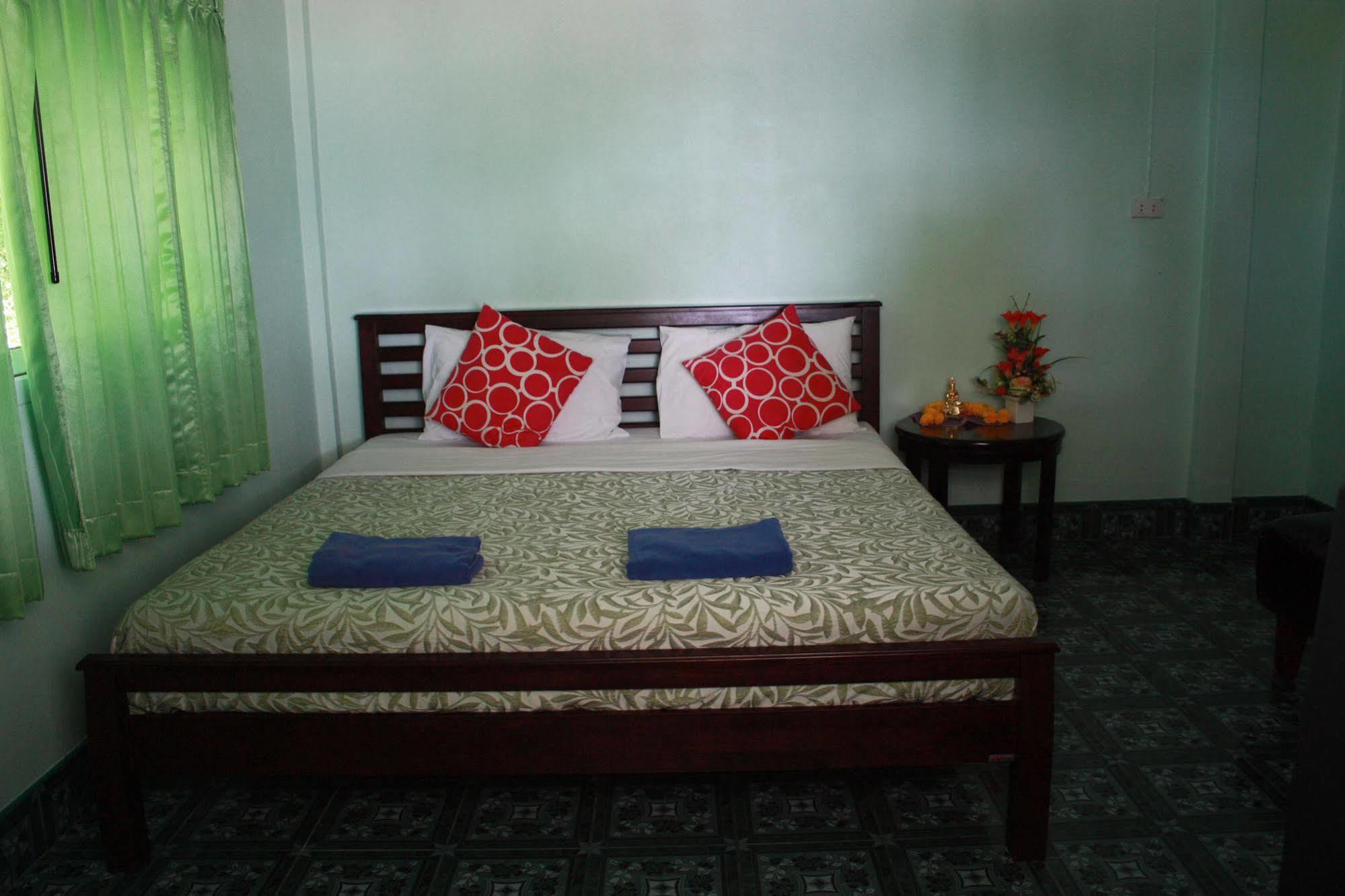 Hotel Green Lay Khanom
