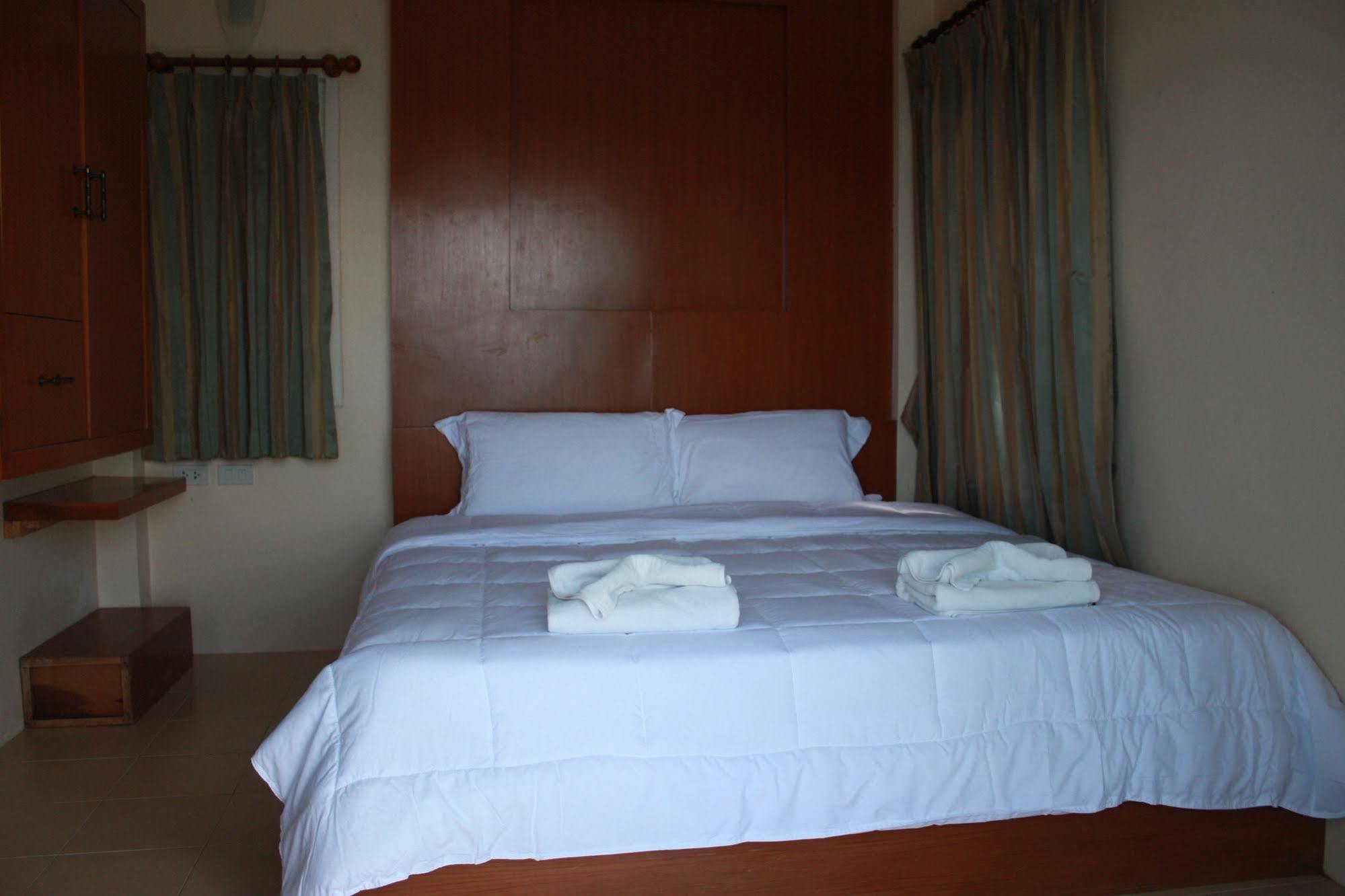 Green Lay Hotel Khanom