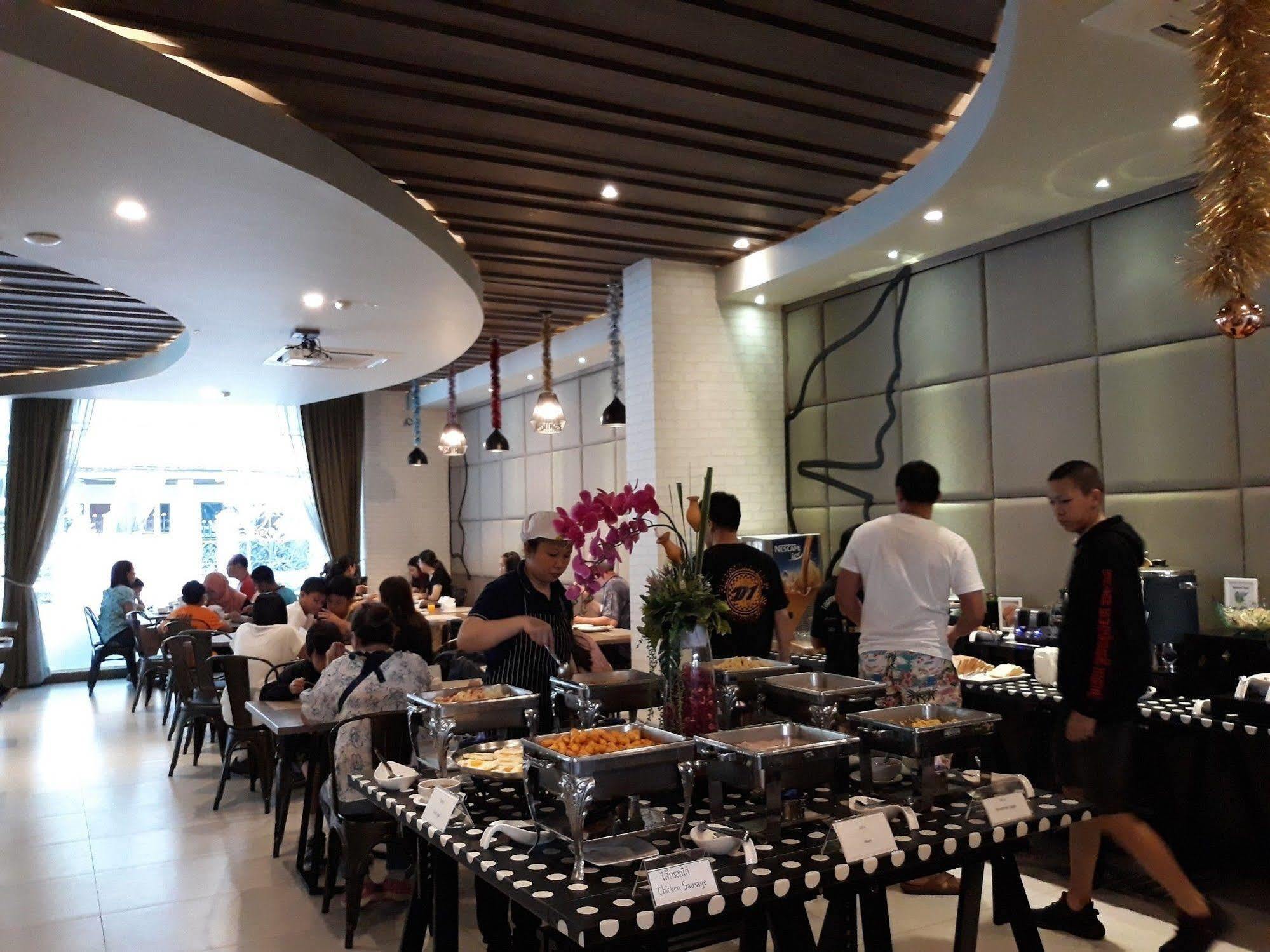 Levana Pattaya Hotel - Sha Extra Plus Hotel 3*