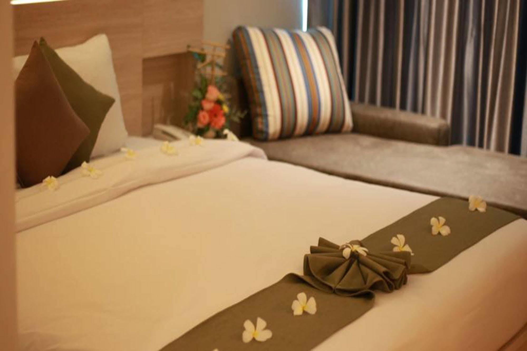 Hotel Levana Pattaya Hotel - Sha Extra Plus 3*