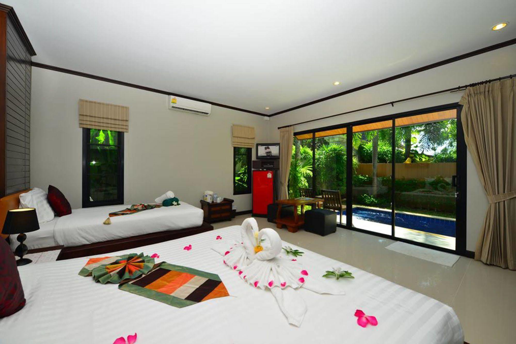 Naiharn Garden Villa