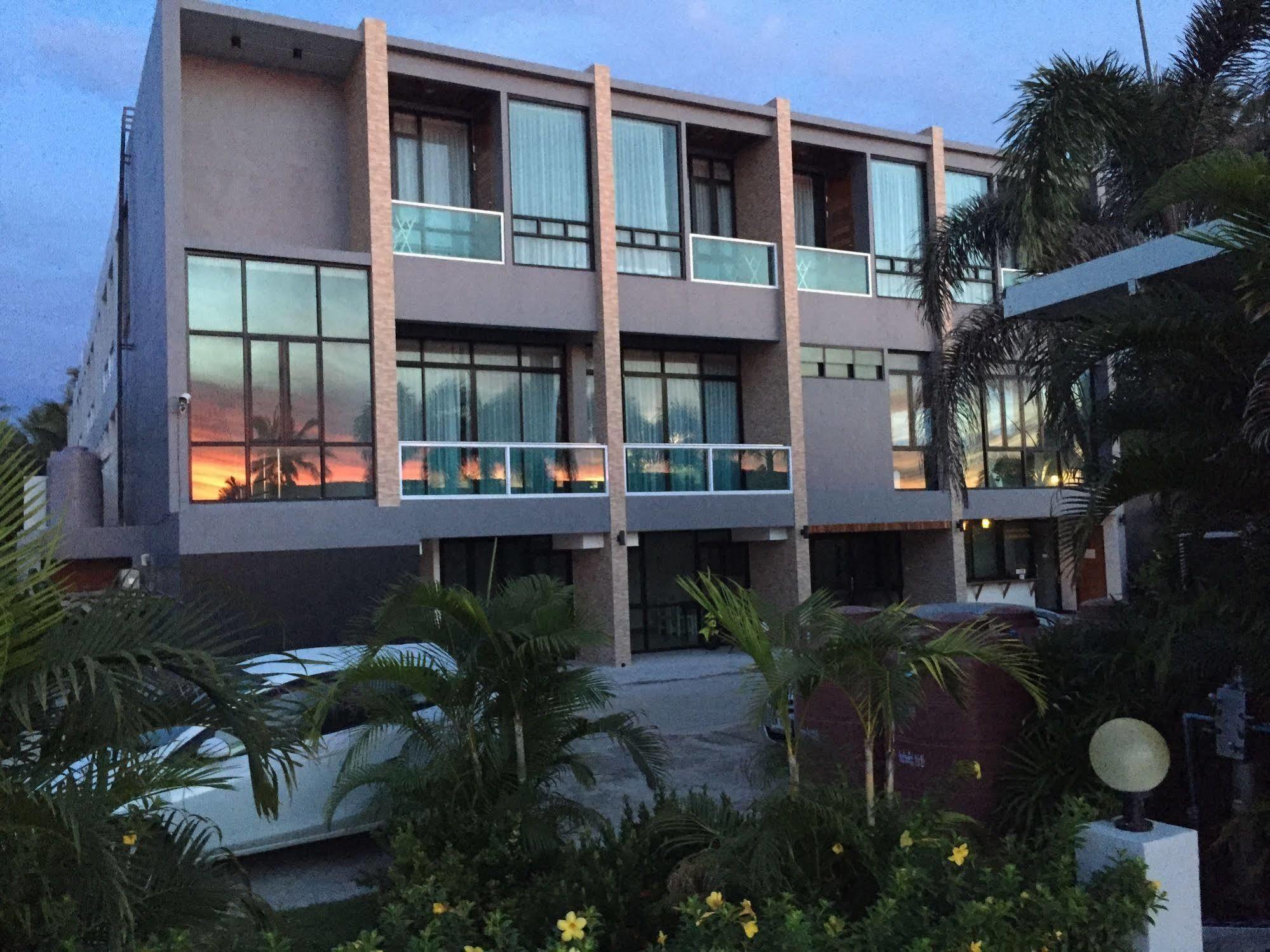 Baancivilize Resort 4*