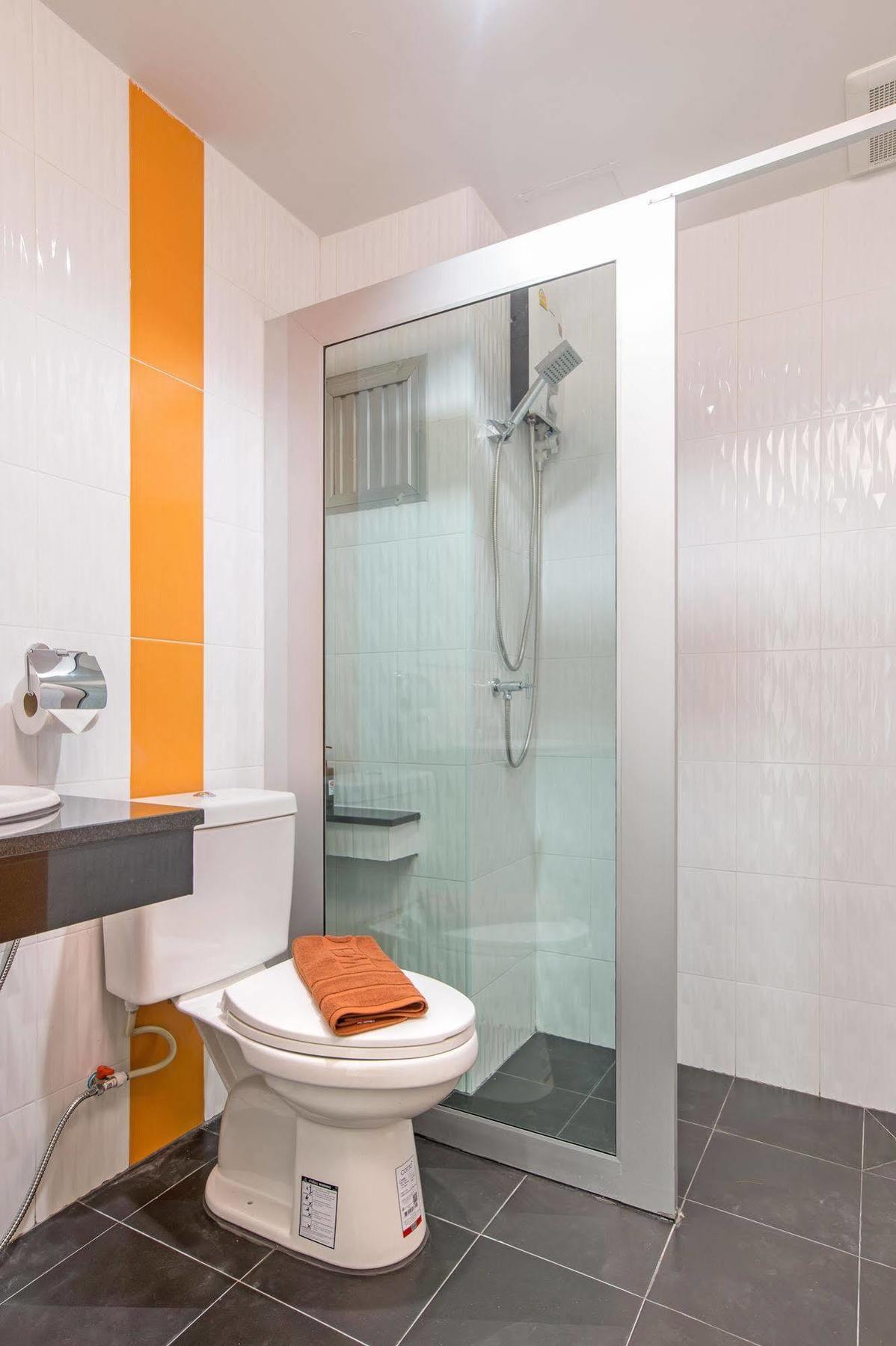 Hotel Lada Express 2*