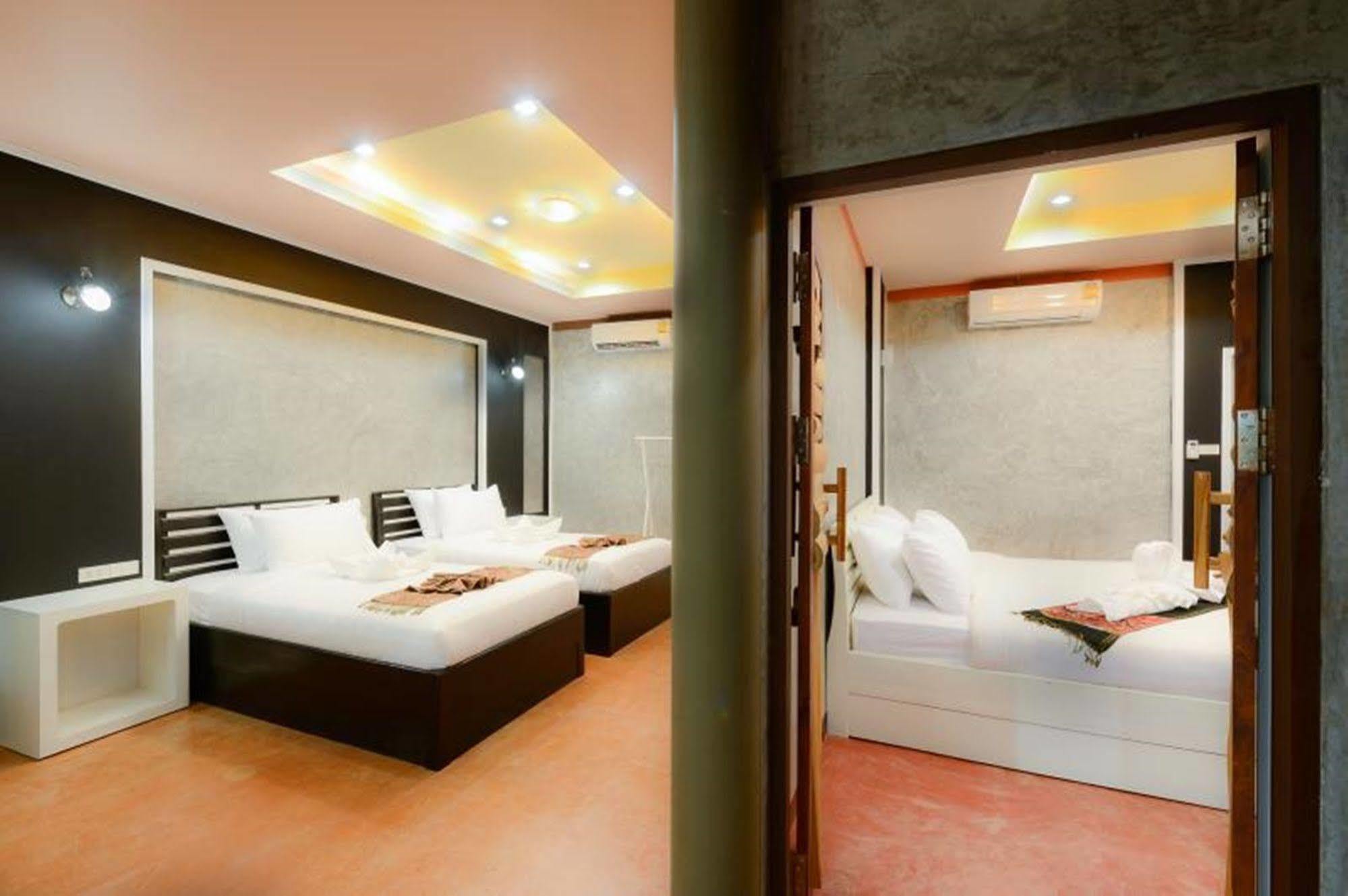 Resort The Riverpool And Kanchanaburi